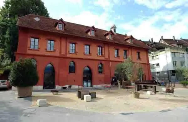 Restaurant/places to eat in wolke 4