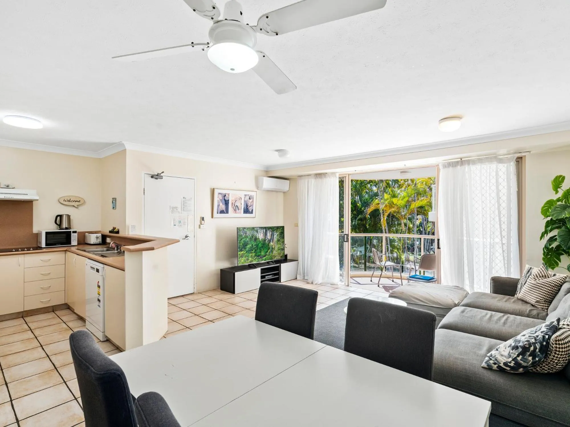 Miami Beachside Holiday Apartments