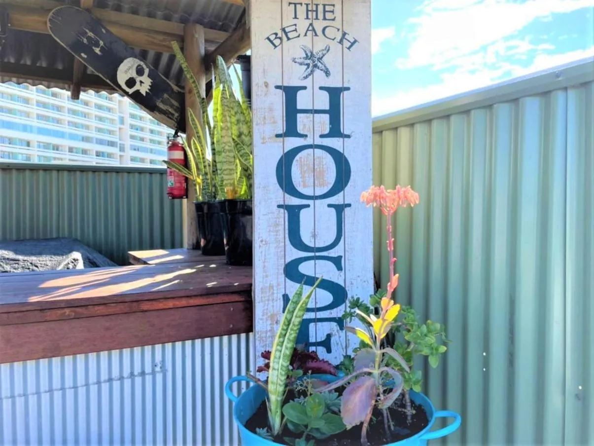 Lounge or bar in Boardrider Backpackers and Budget Motel