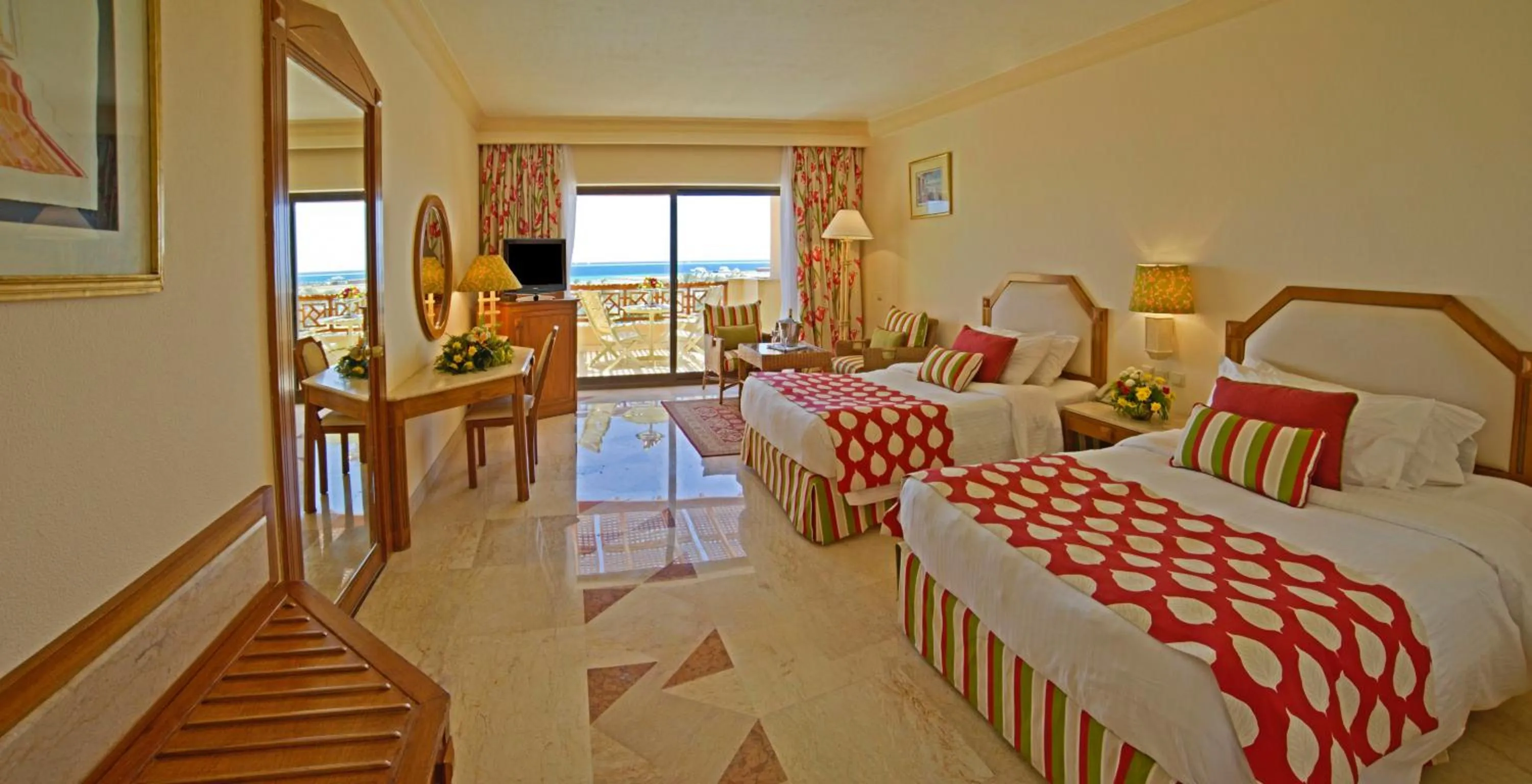 Photo of the whole room, Bed in Continental Hotel Hurghada