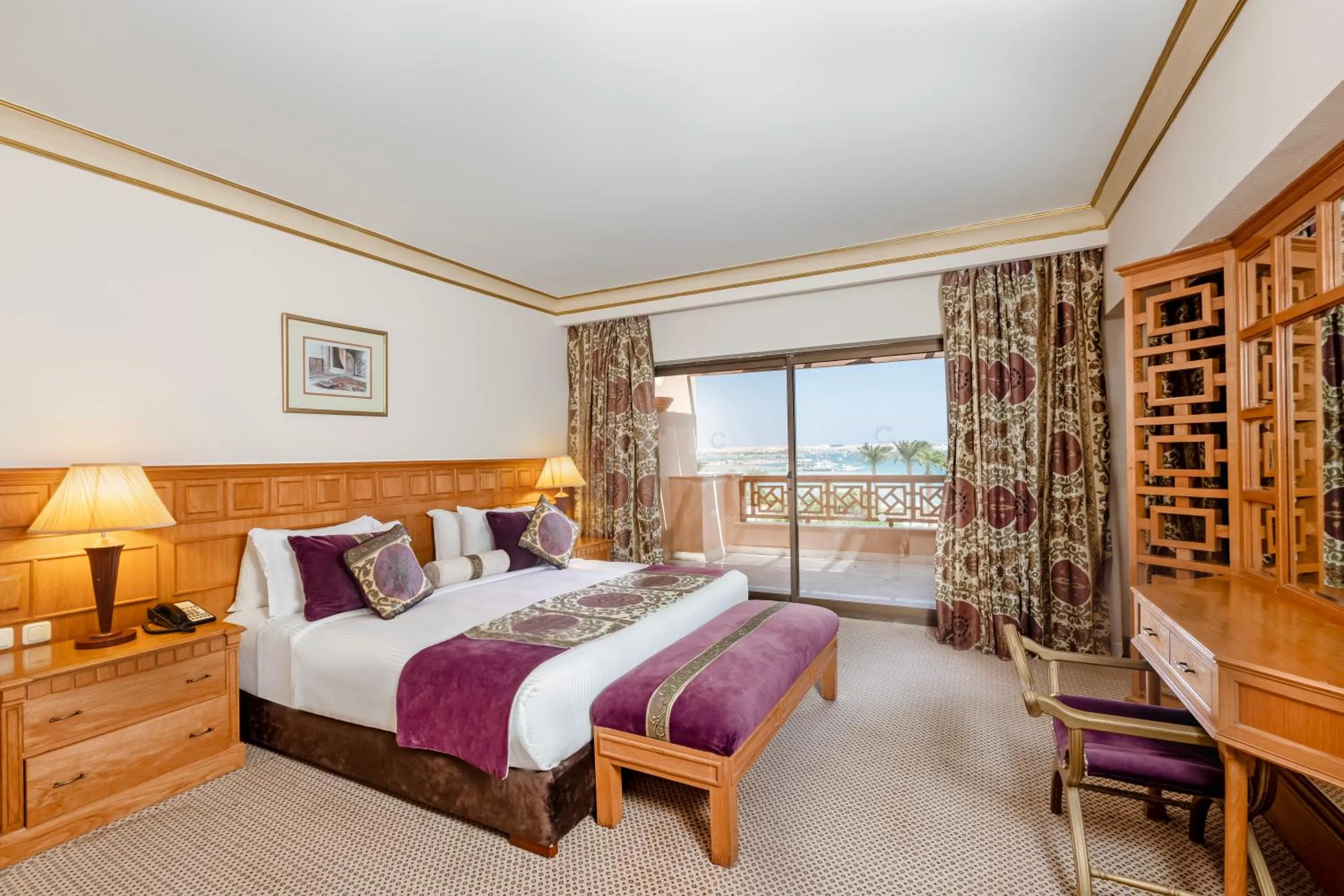 Bedroom, Bed in Continental Hotel Hurghada