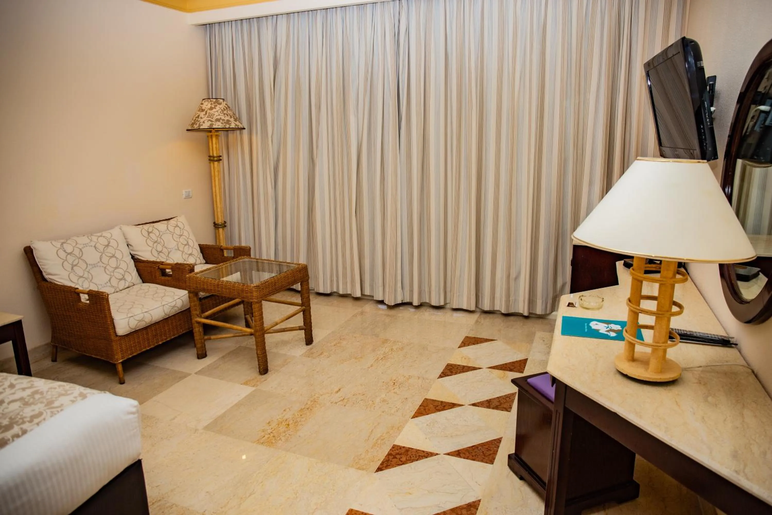 Photo of the whole room in Continental Hotel Hurghada