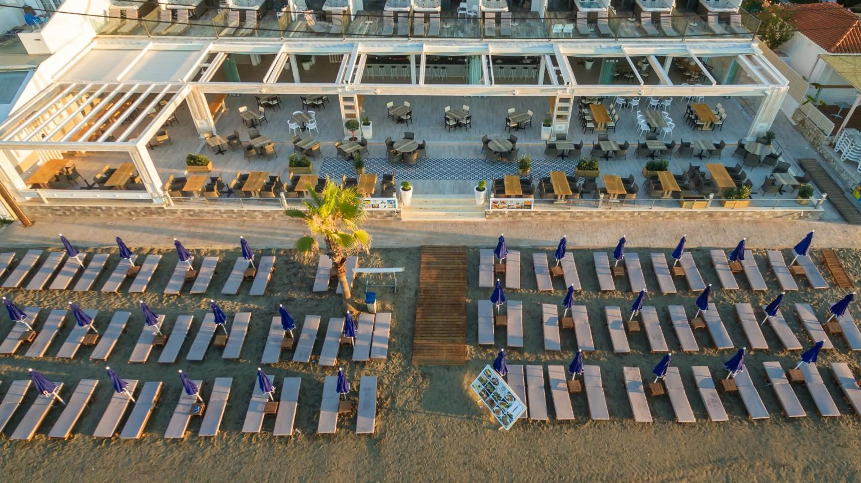 Restaurant/places to eat in Mandala Seafront Suites
