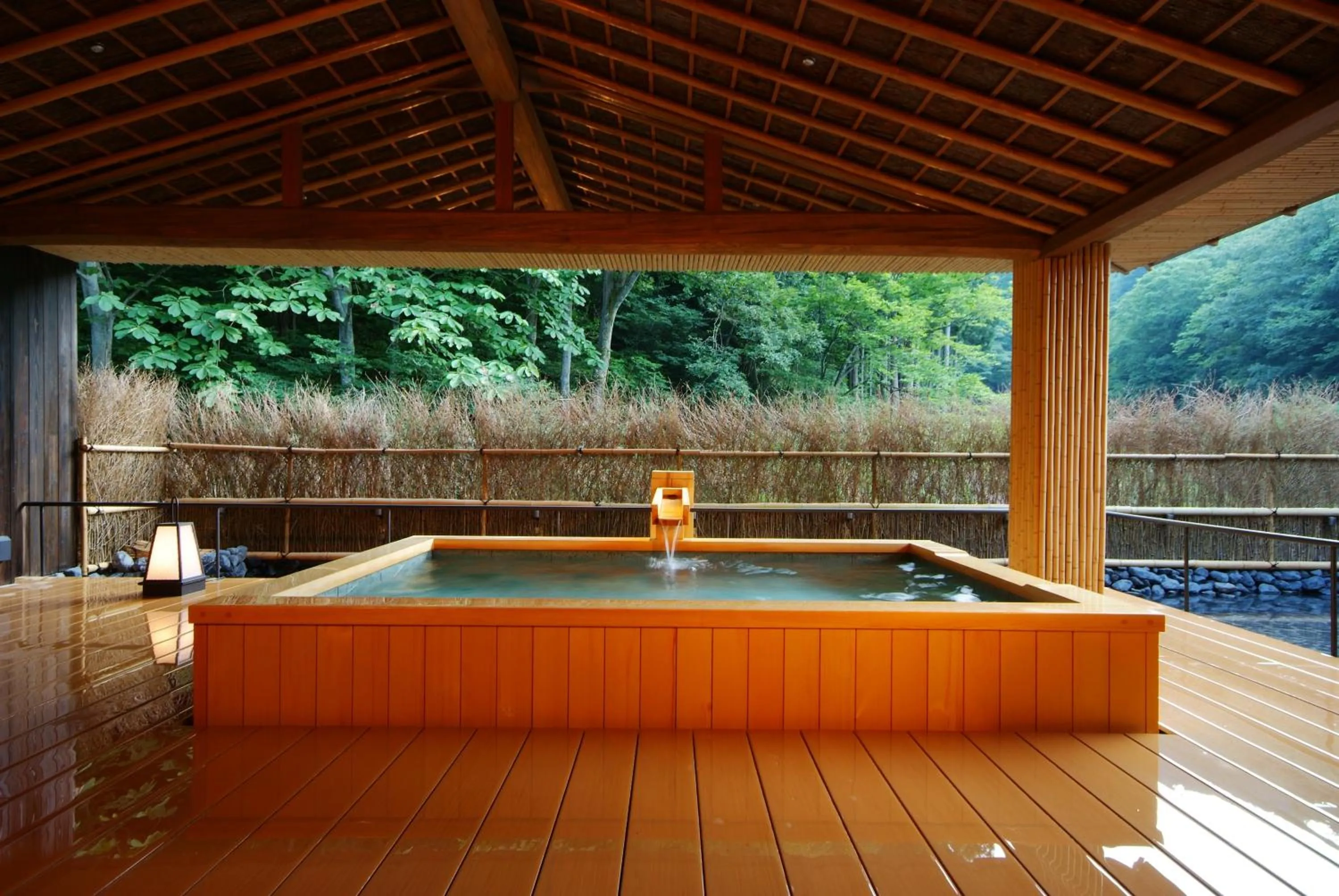 Hot Spring Bath in Kinosaki Onsen Nishimuraya Hotel Shogetsutei