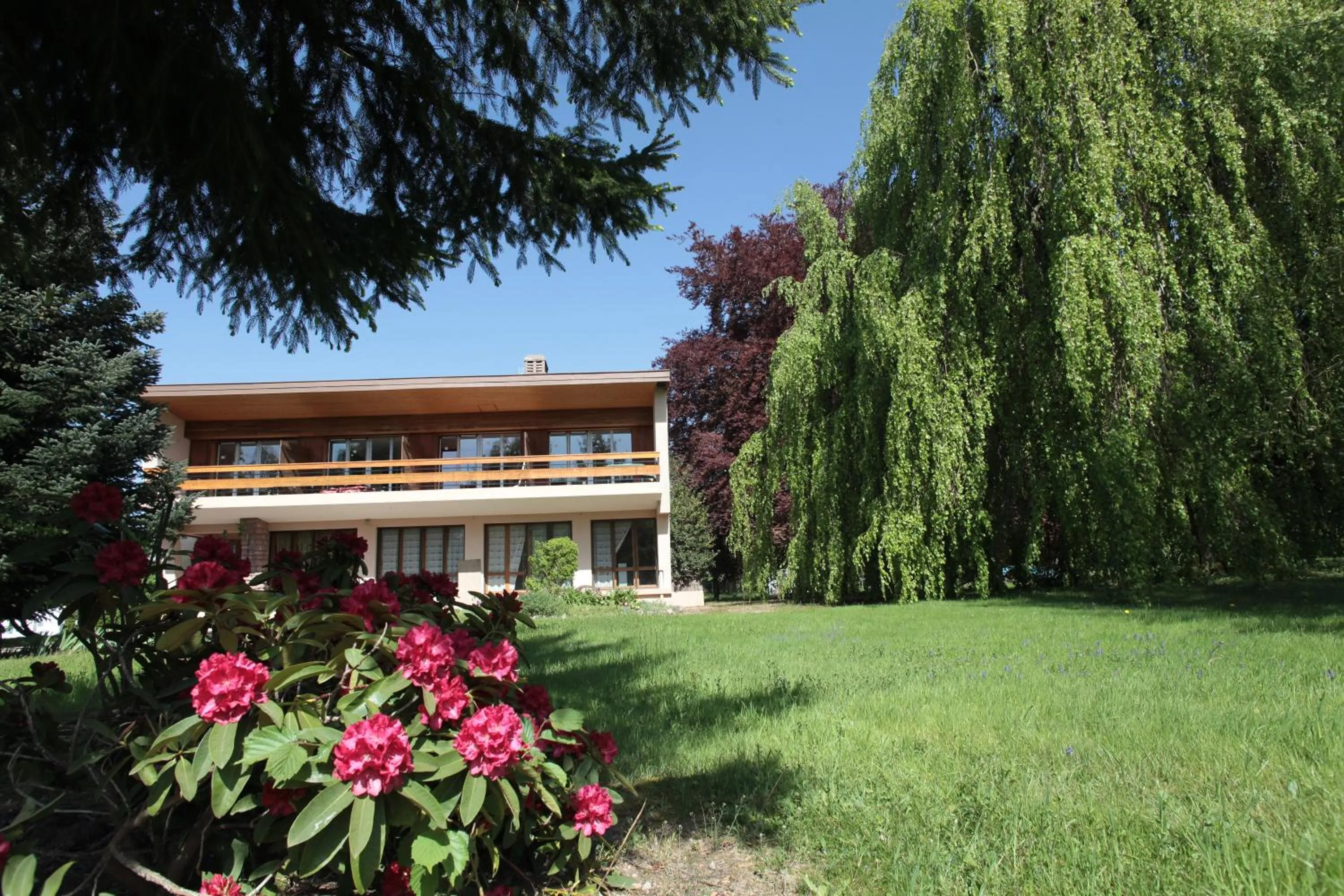 Property building in Gîte Domaine des Iris