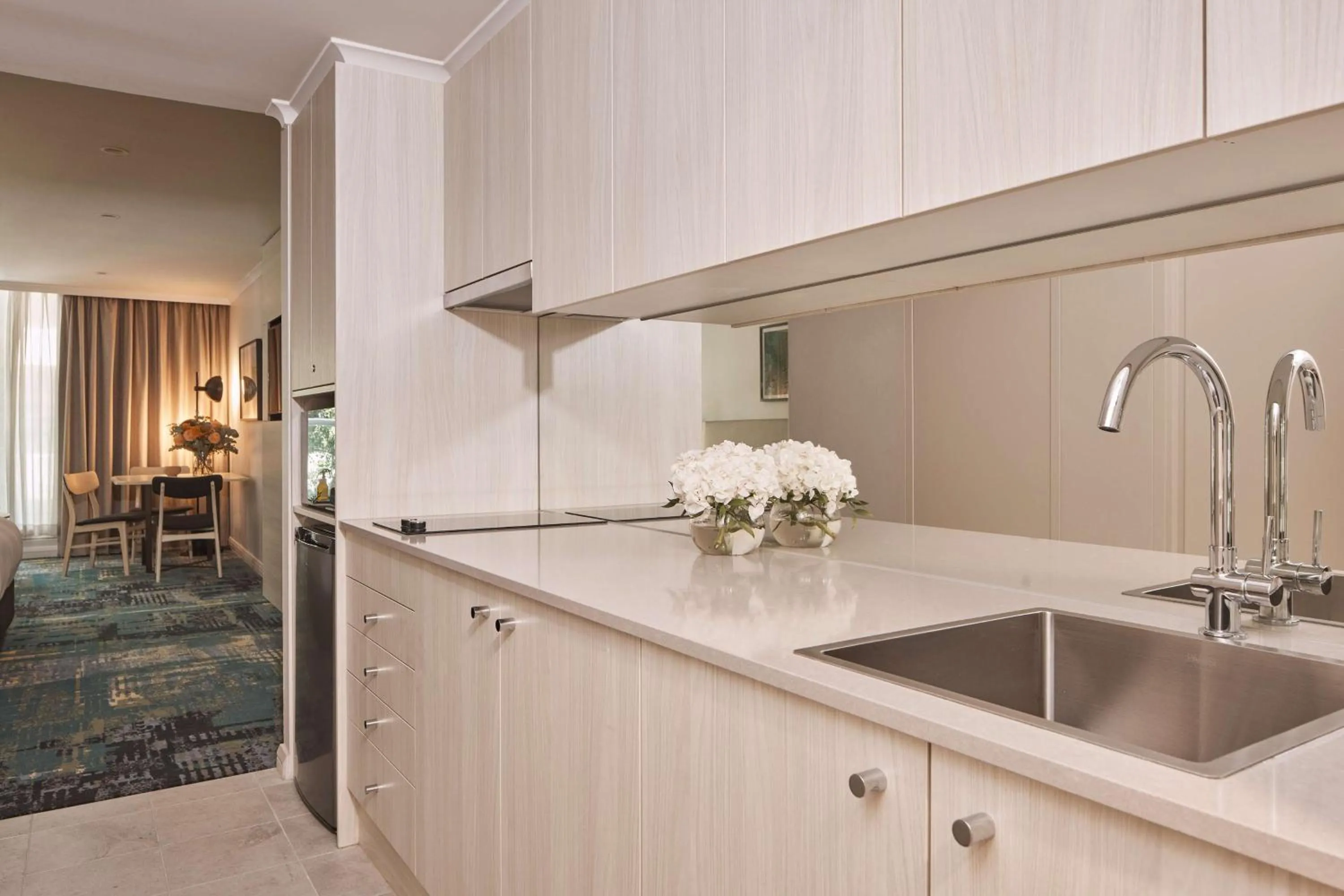 Coffee/tea facilities in Rydges Darling Square Apartment Hotel