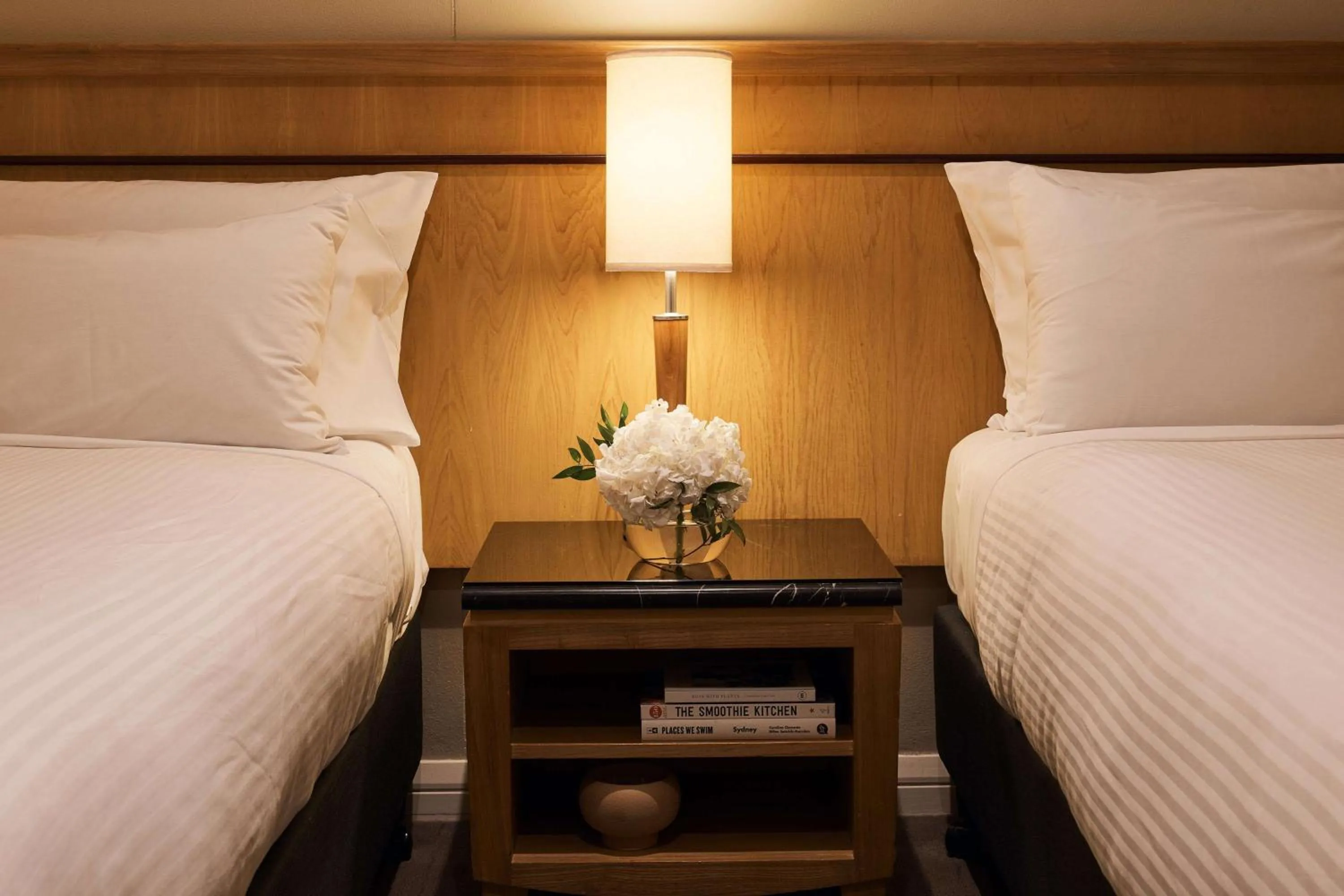 Bed in Rydges Darling Square Apartment Hotel