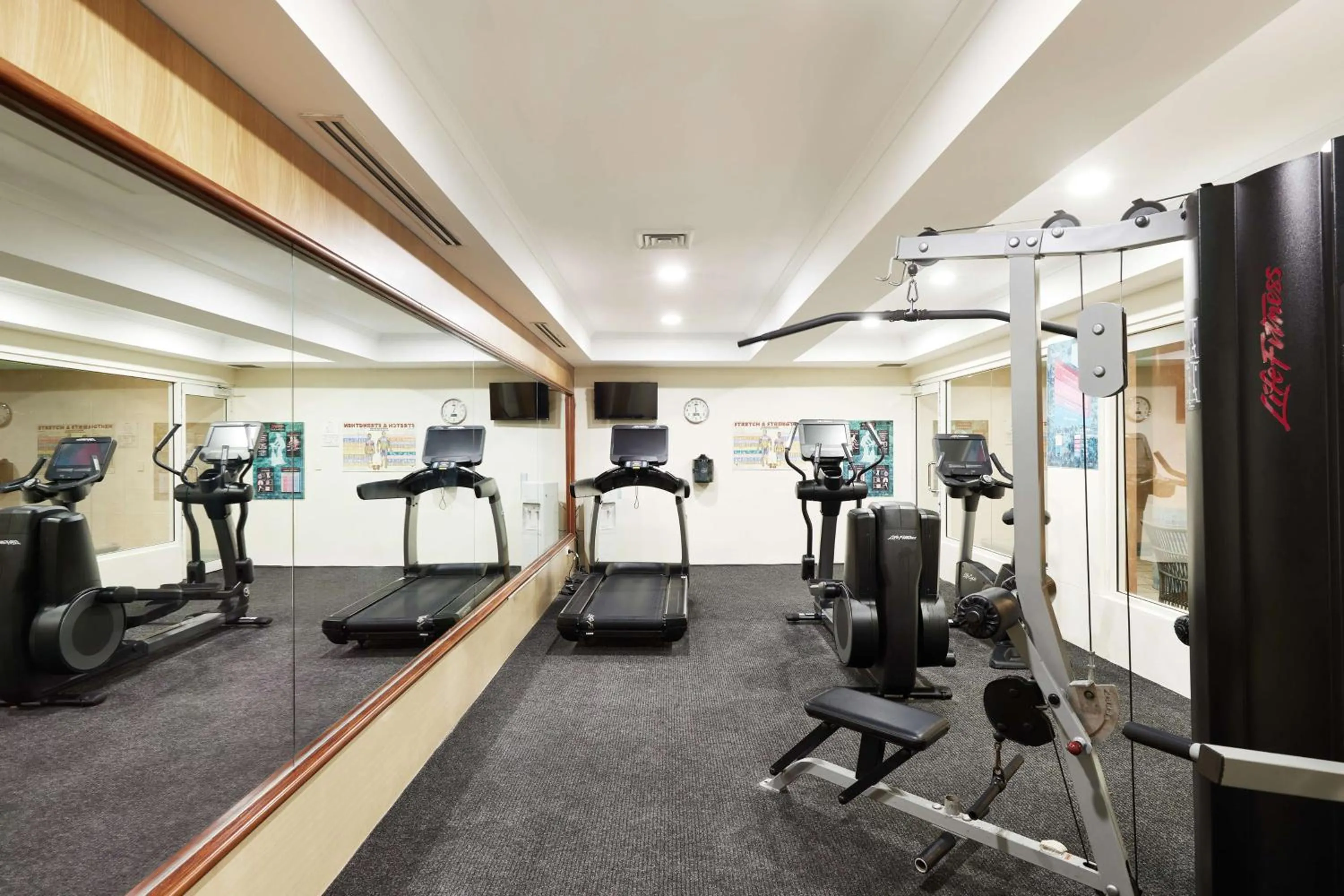 Spa and wellness centre/facilities in Rydges Darling Square Apartment Hotel