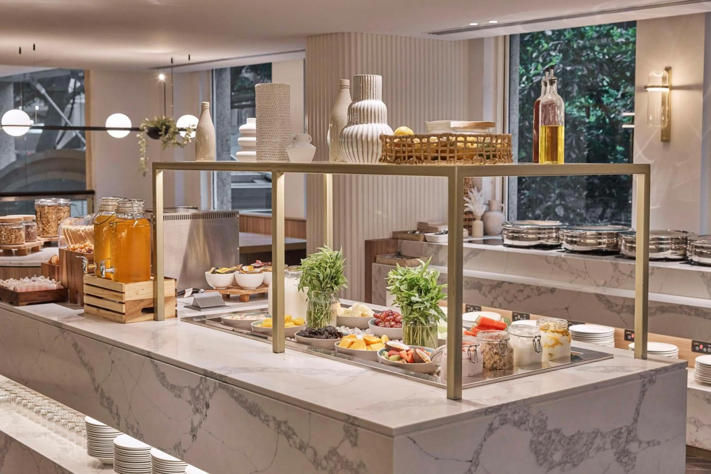 Restaurant/places to eat in Rydges Darling Square Apartment Hotel