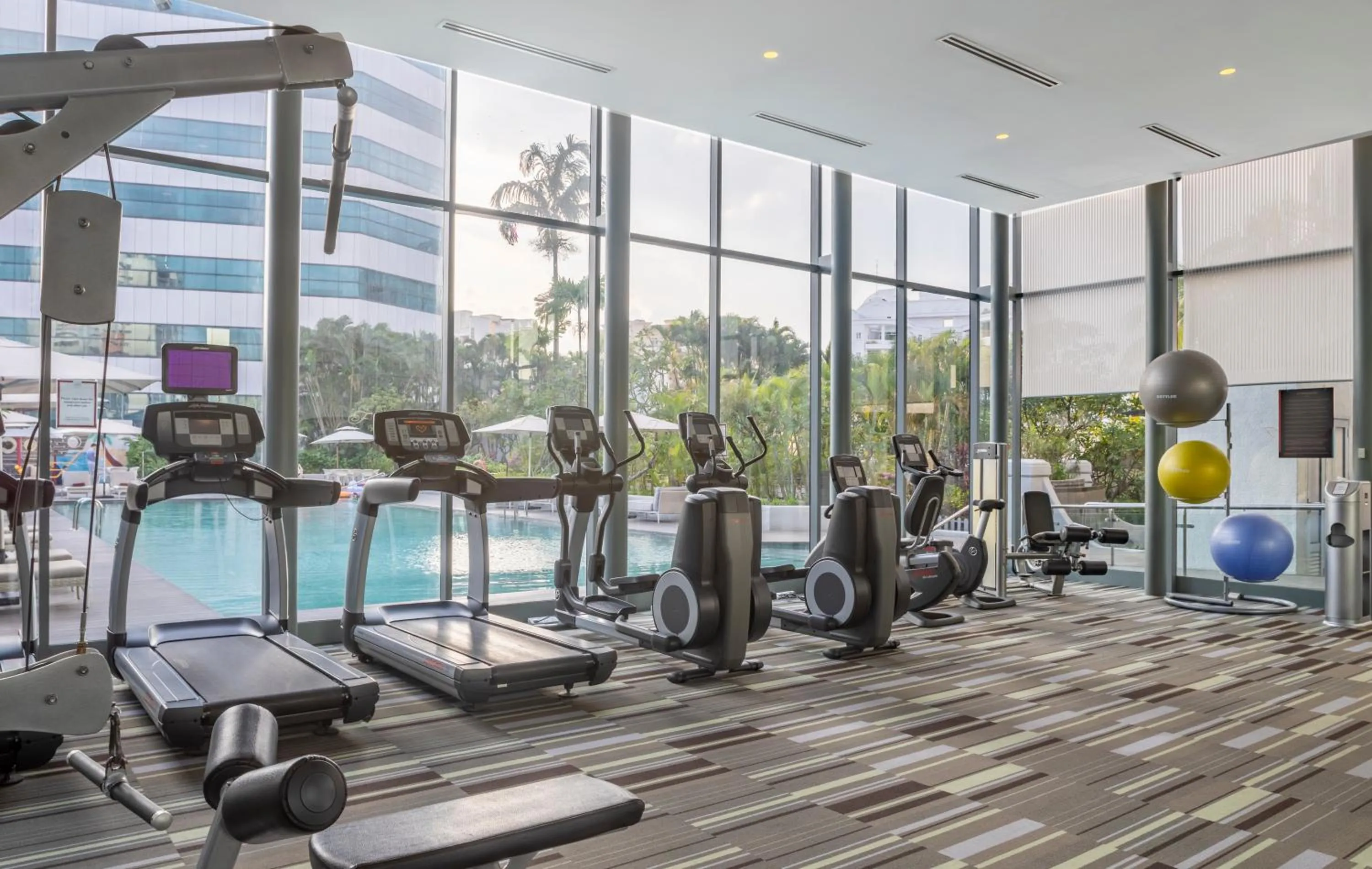 Fitness centre/facilities in Fraser Suites Singapore