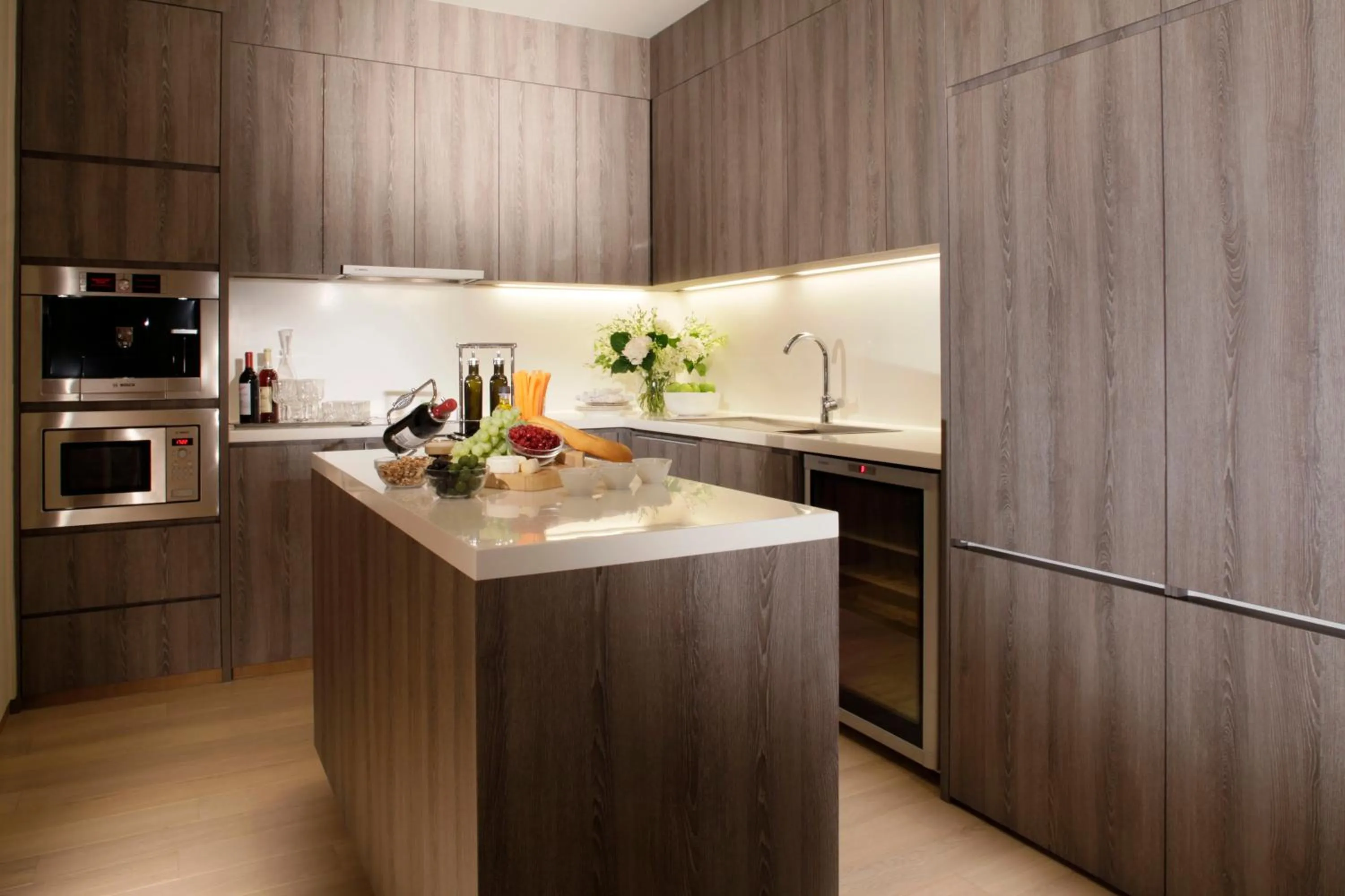 Kitchen or kitchenette in Fraser Suites Singapore