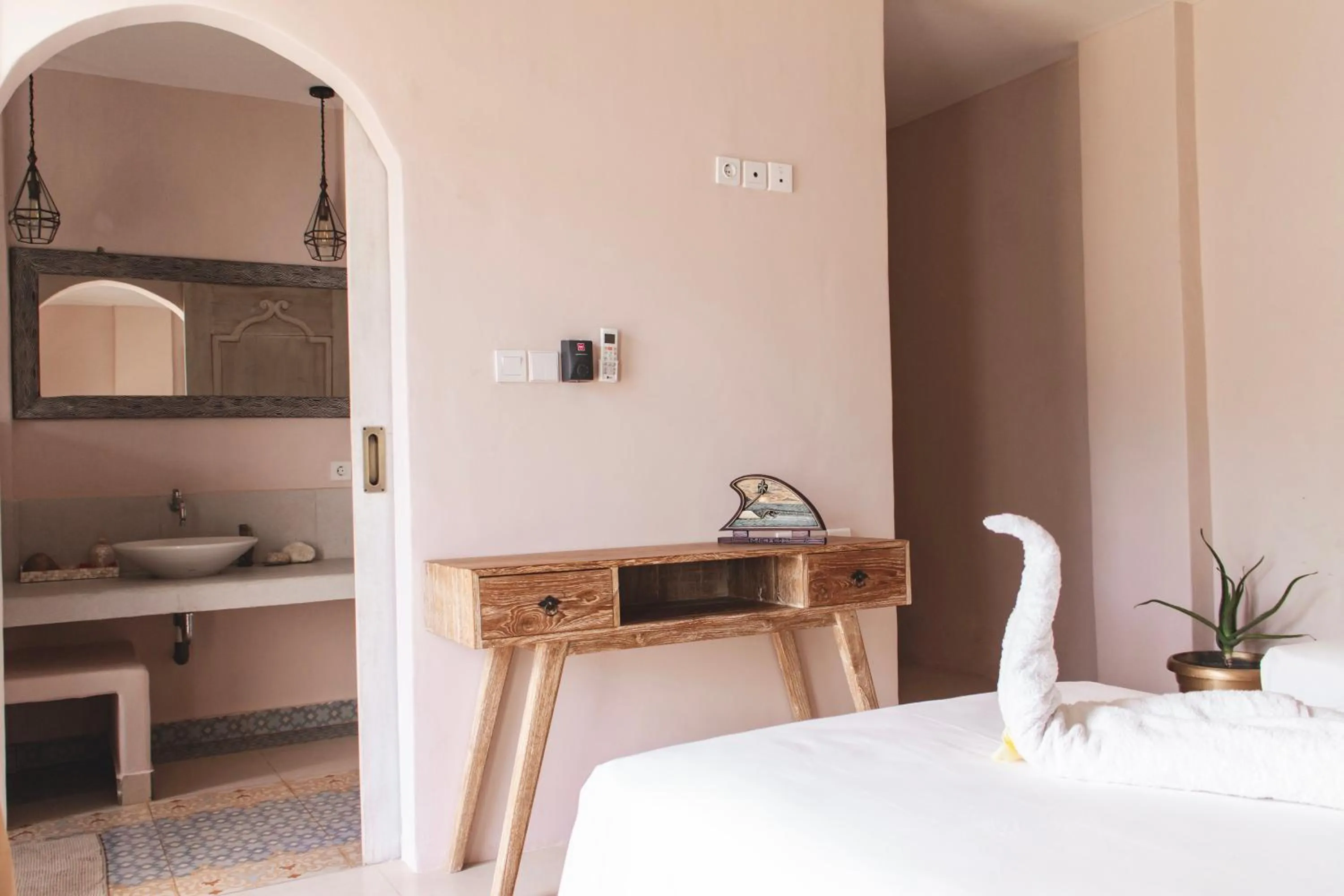 Bedroom, Bed in ISLA INDAH RETREAT boutique hotel