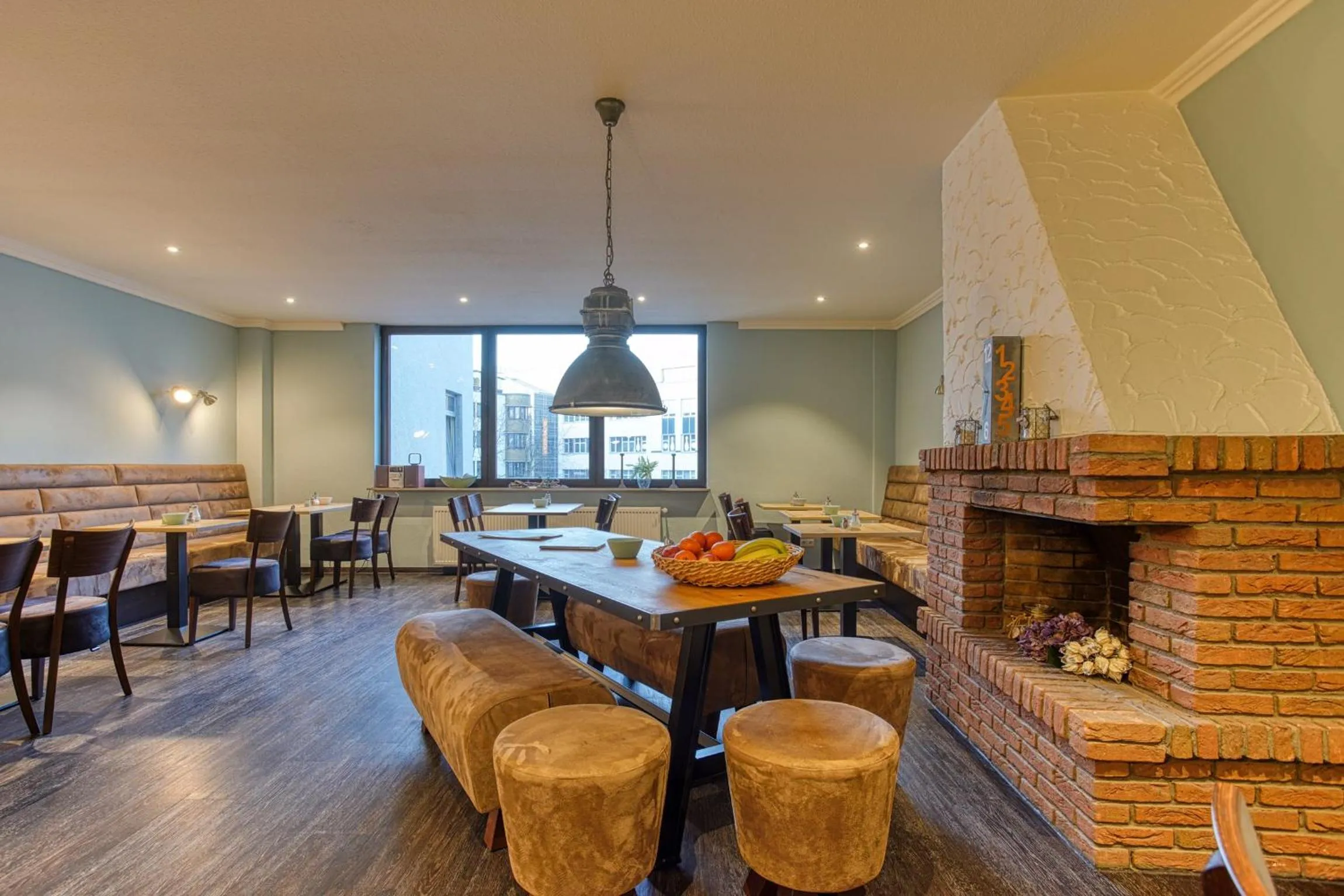 Property building in Hotel Carlton