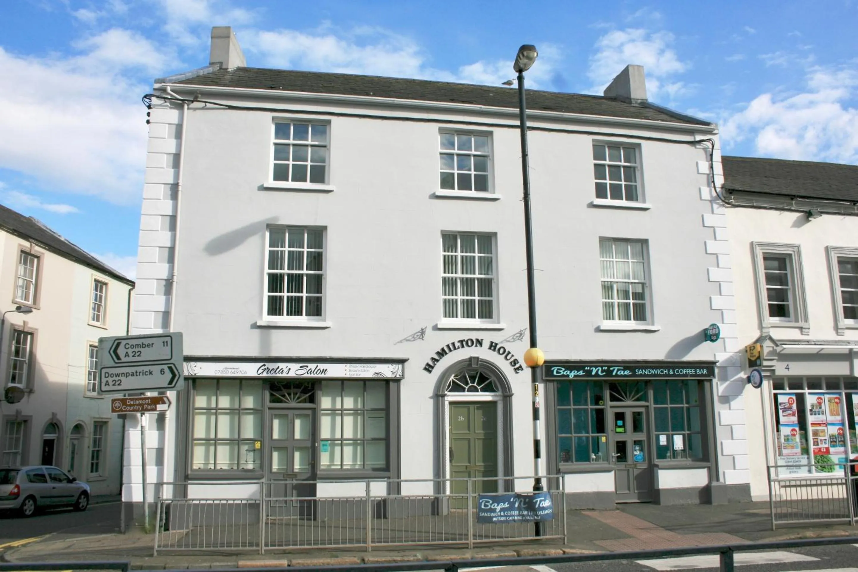 Property building in Hamilton House Holiday Apartment