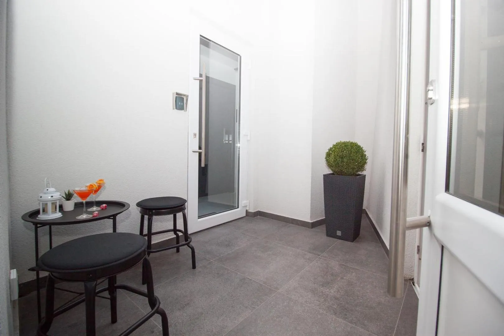 Property building in Ora Luxury Rooms