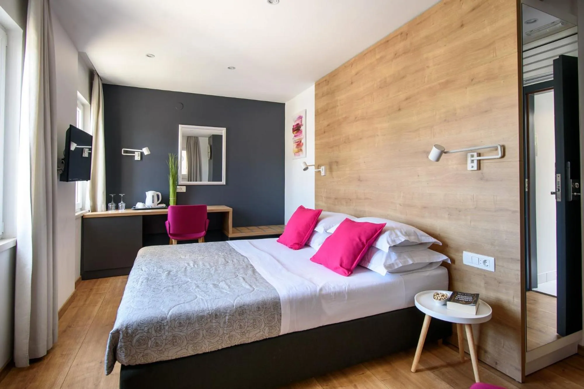 Bedroom, Bed in Ora Luxury Rooms