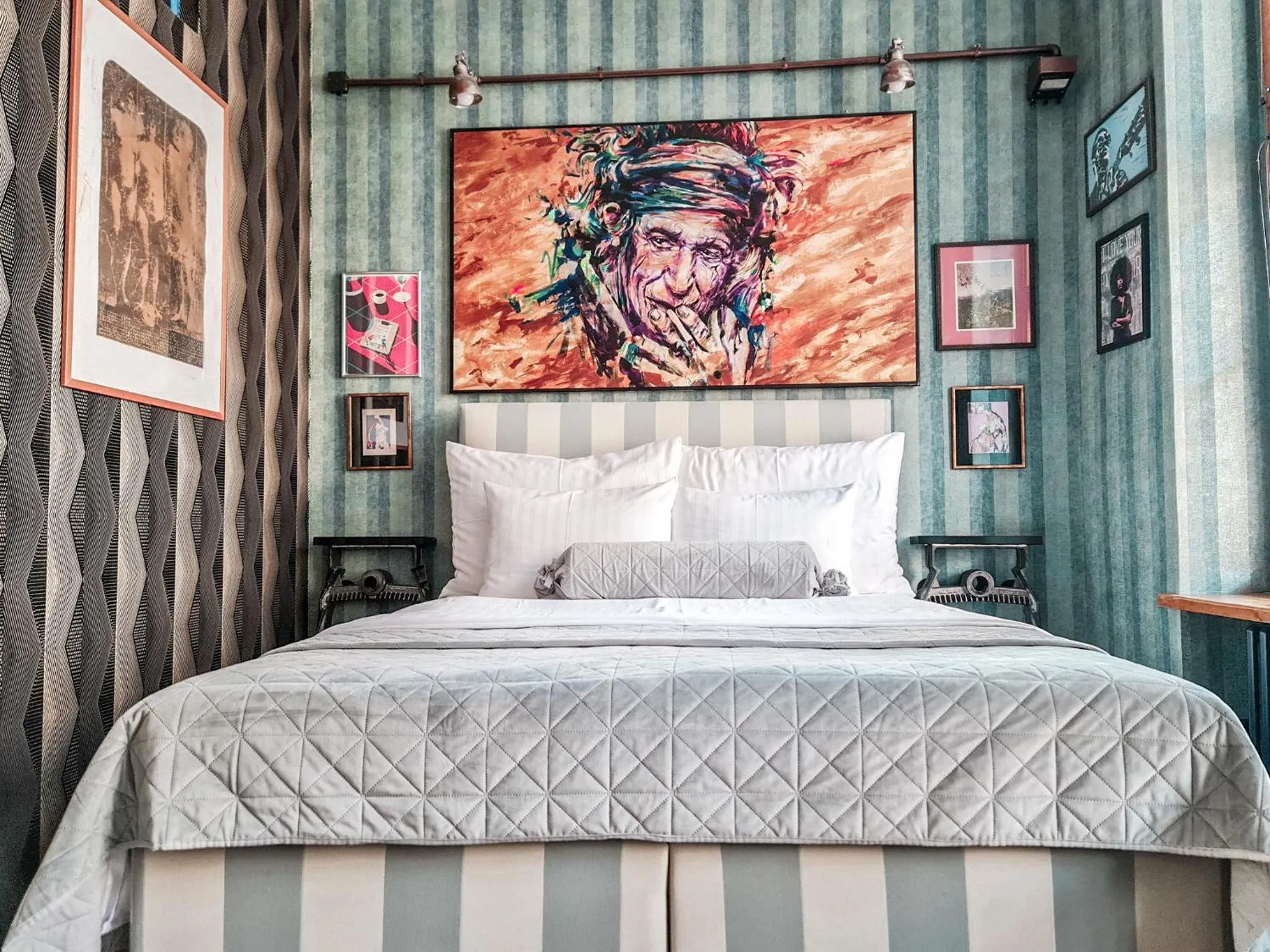 Photo of the whole room, Bed in Divná pani Luxury Gallery Rooms