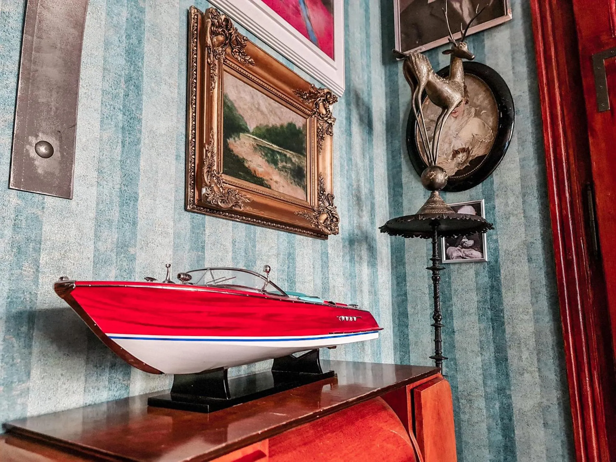 Decorative detail in Divná pani Luxury Gallery Rooms