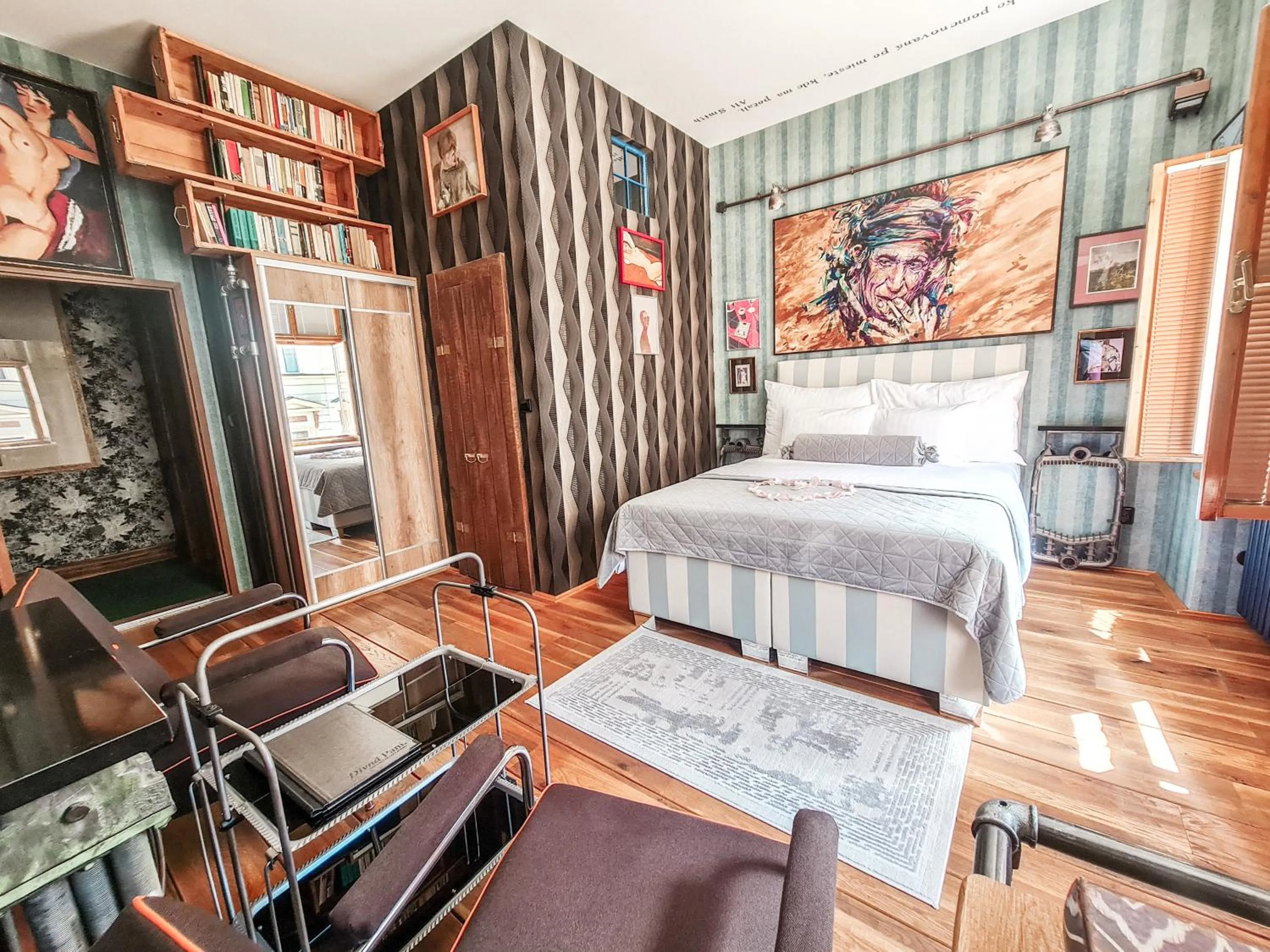 Library, Bed in Divná pani Luxury Gallery Rooms