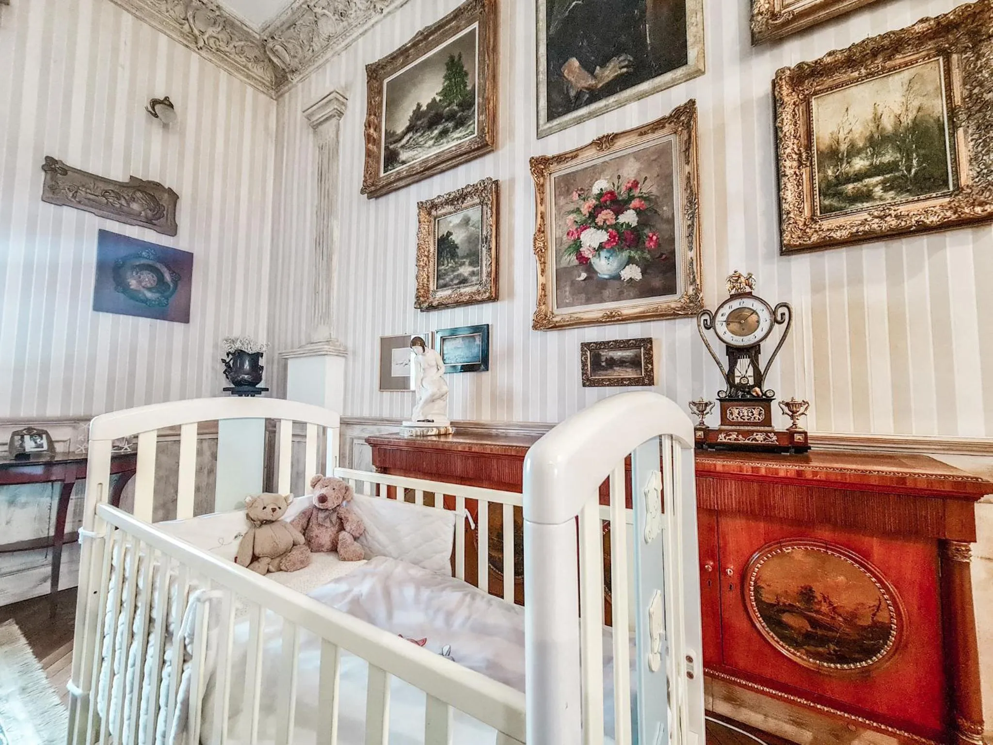 Photo of the whole room, Bed in Divná pani Luxury Gallery Rooms