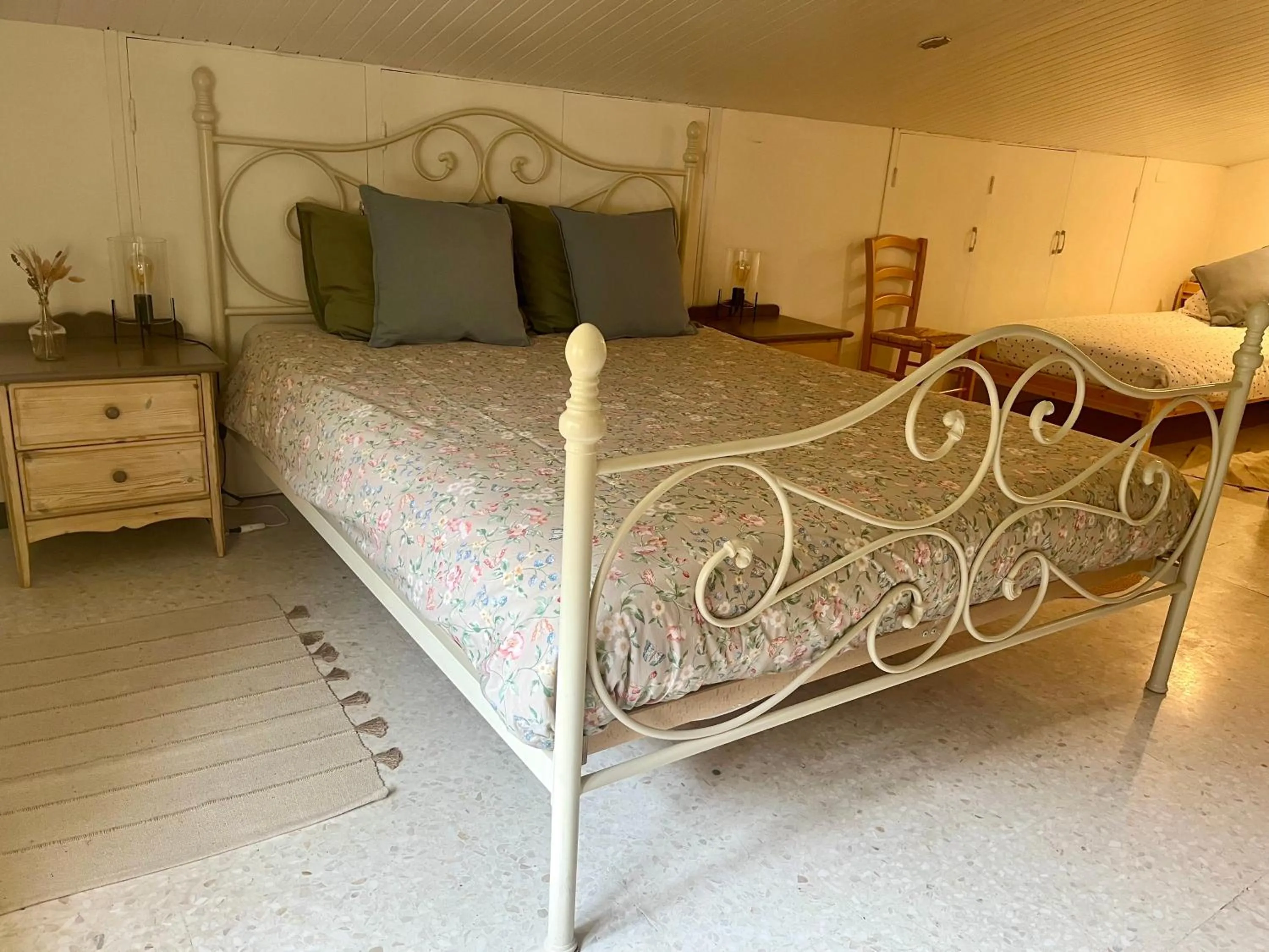 Bed in La Perle des Montagnes - Bed and breakfast - Chambre d hôte