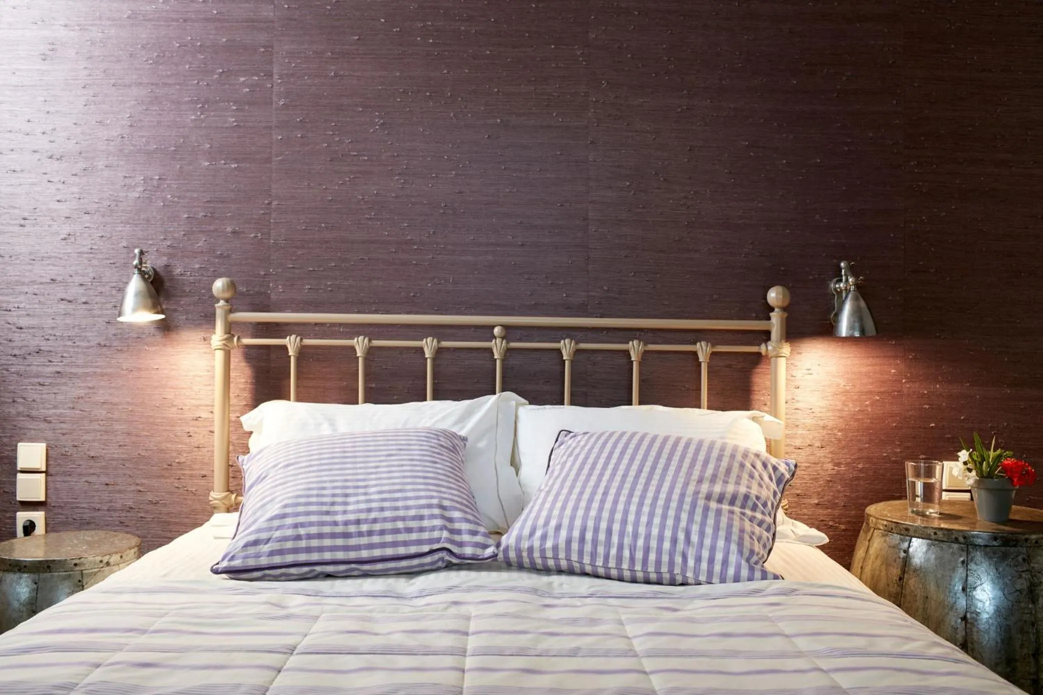 Bed in Diles & Rinies