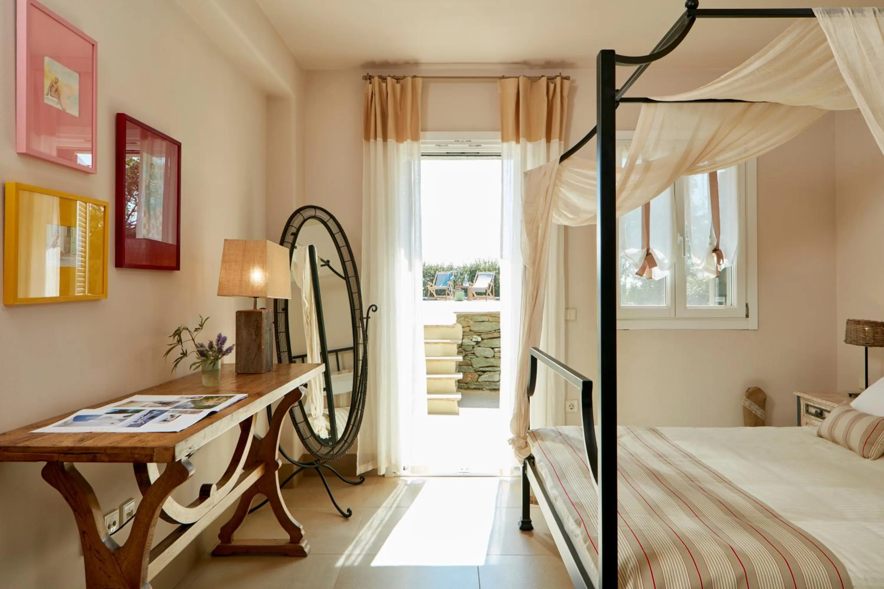 Bed in Diles & Rinies