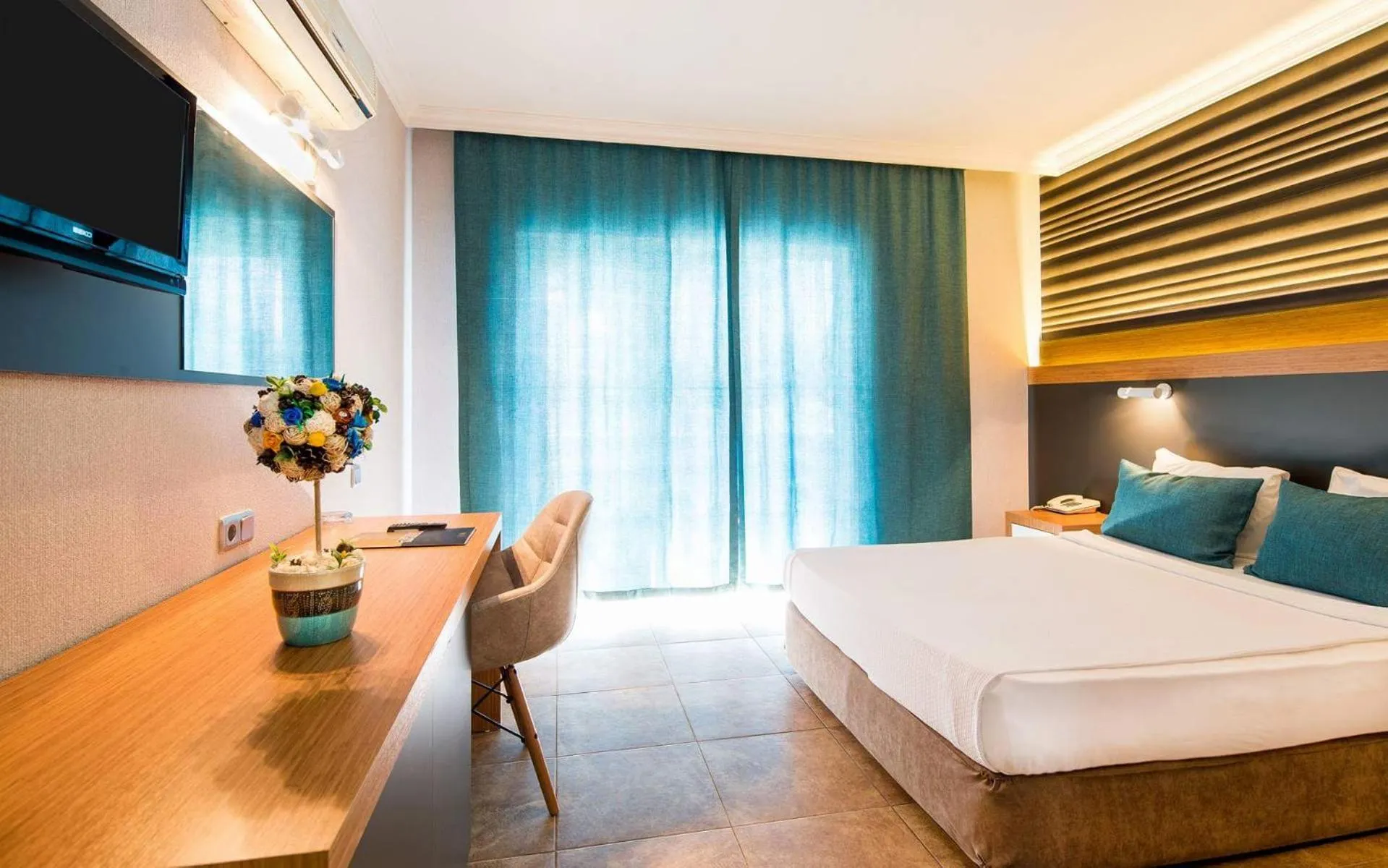 Decorative detail, Bed in Club Hotel Sunbel