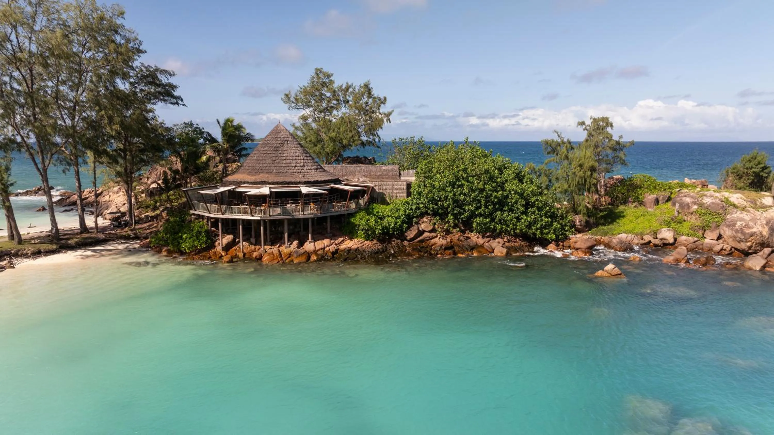 Restaurant/places to eat in Constance Lemuria