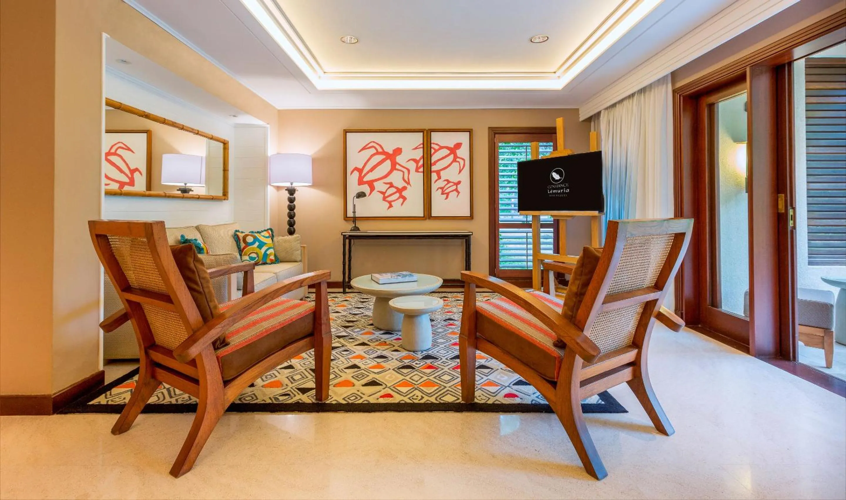 Living room in Constance Lemuria