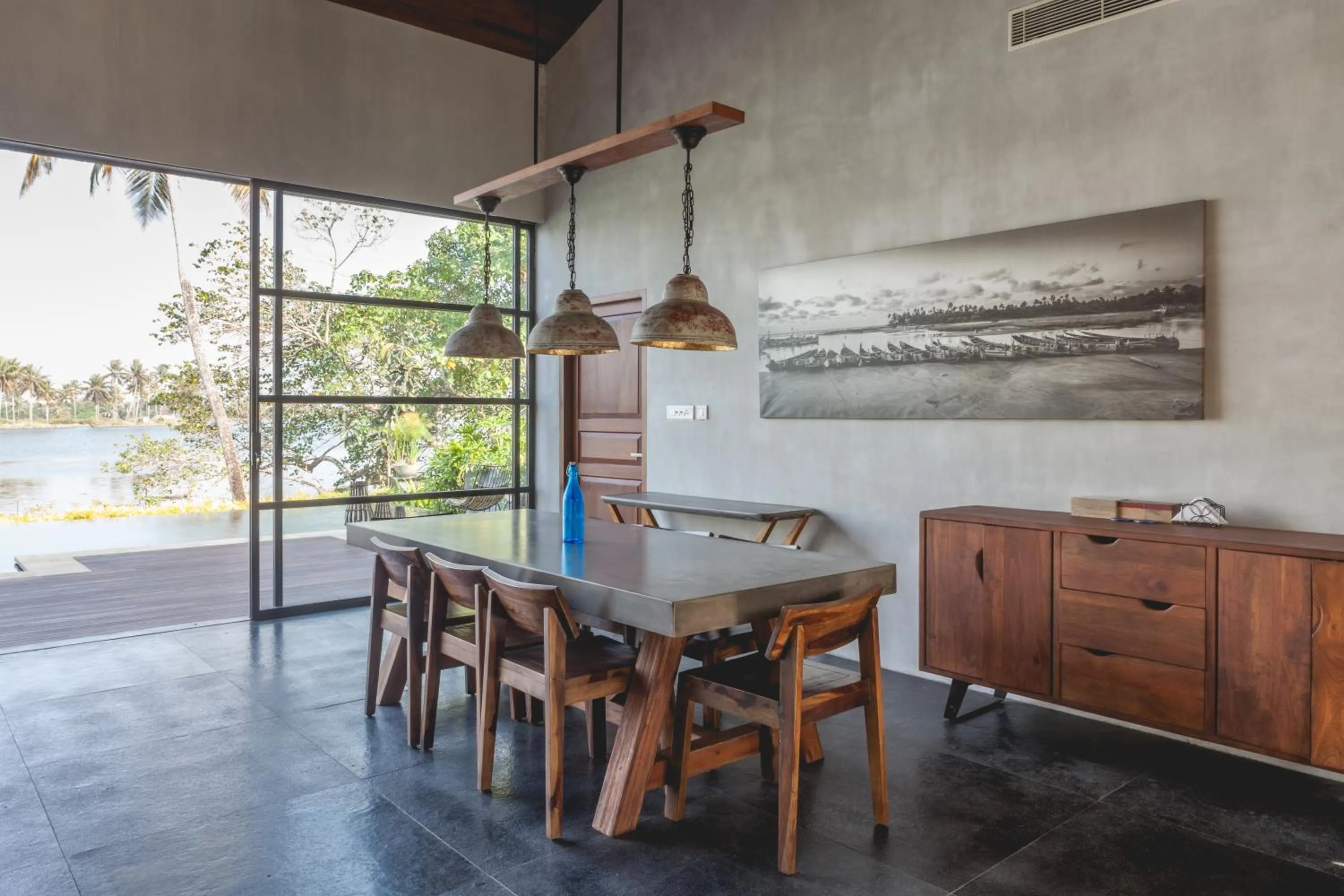 Living room in 976 Panangad