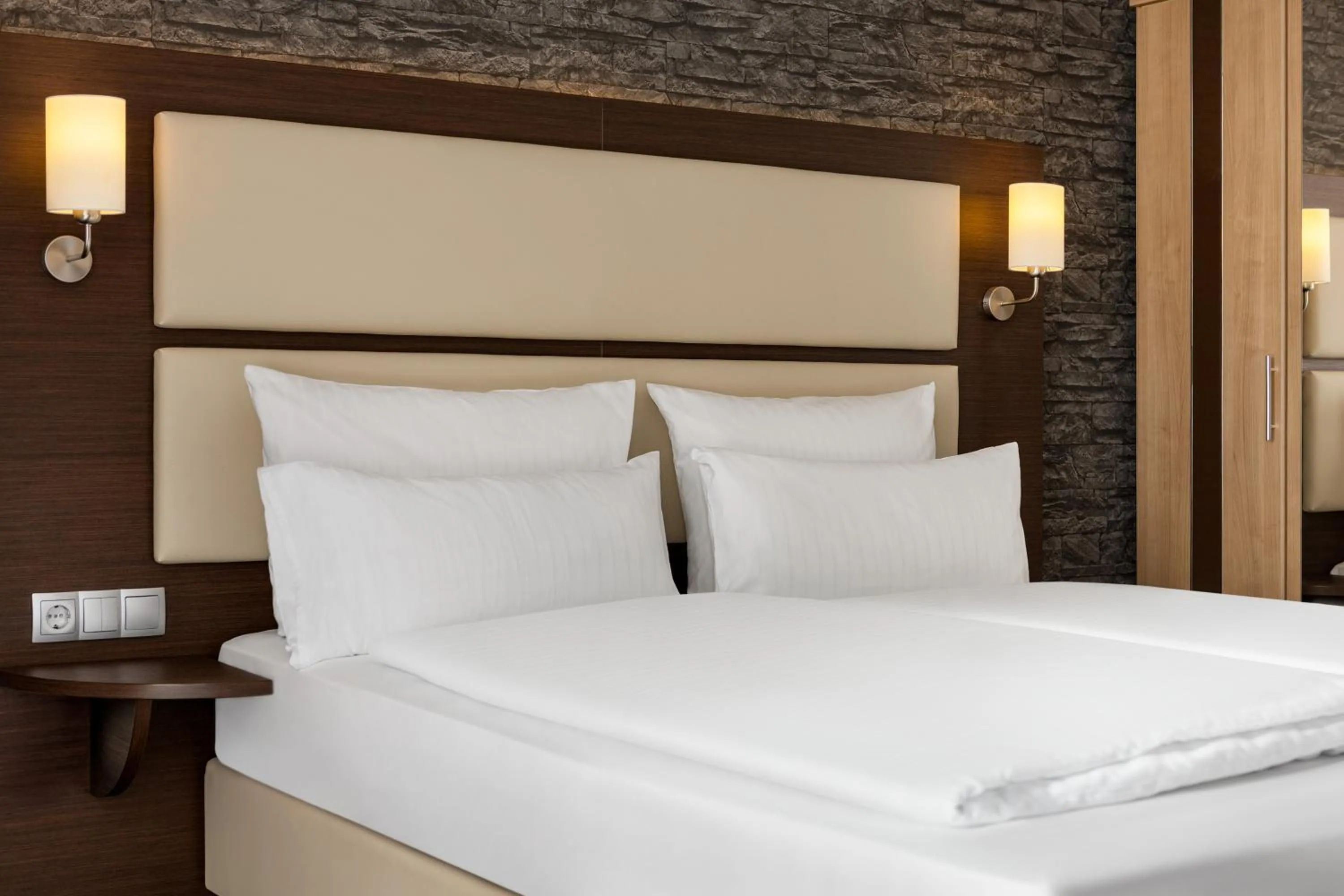 Bed in Amedia Express Bielefeld, Trademark Collection by Wyndham