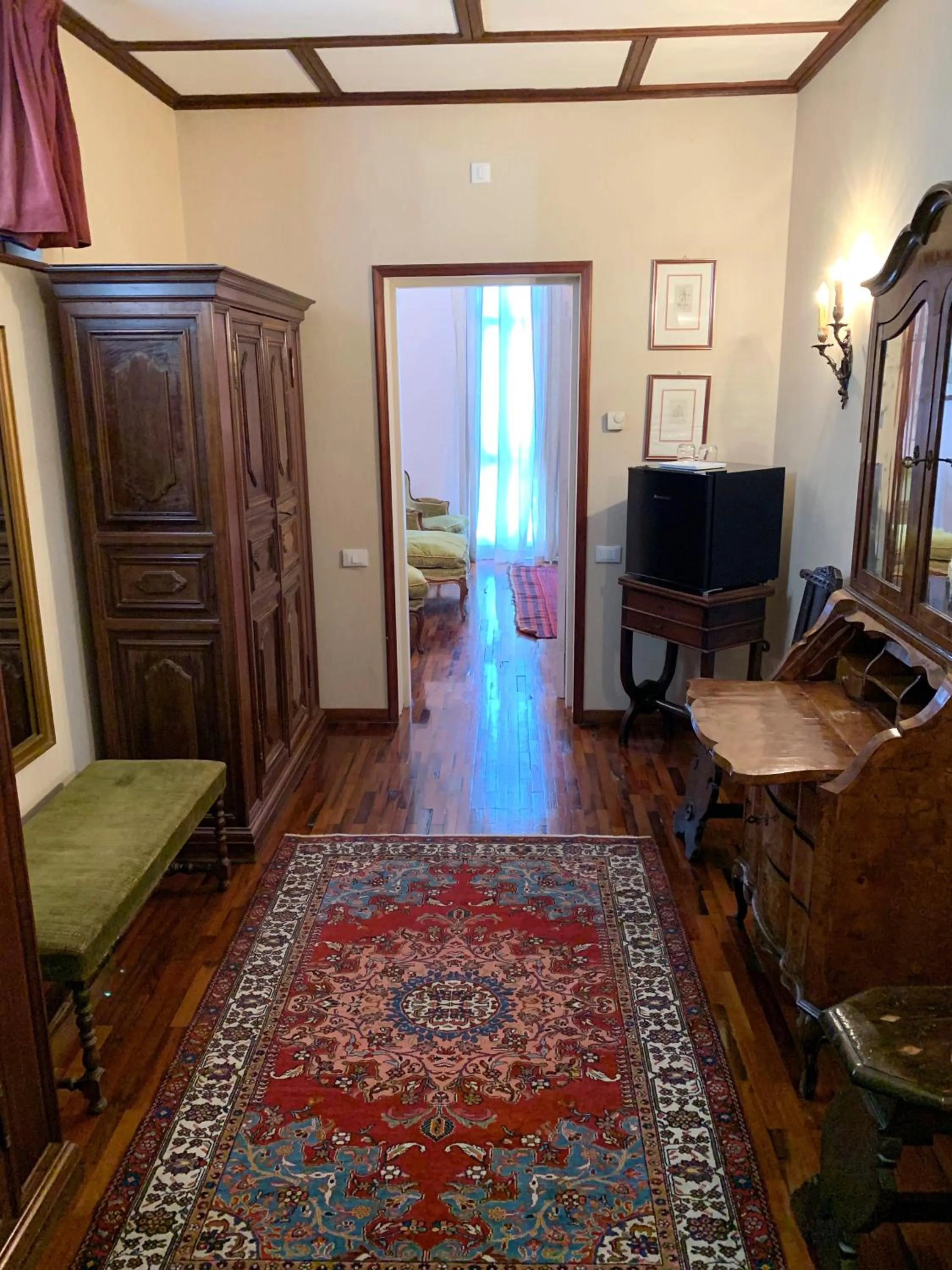 Photo of the whole room in Villa Albina