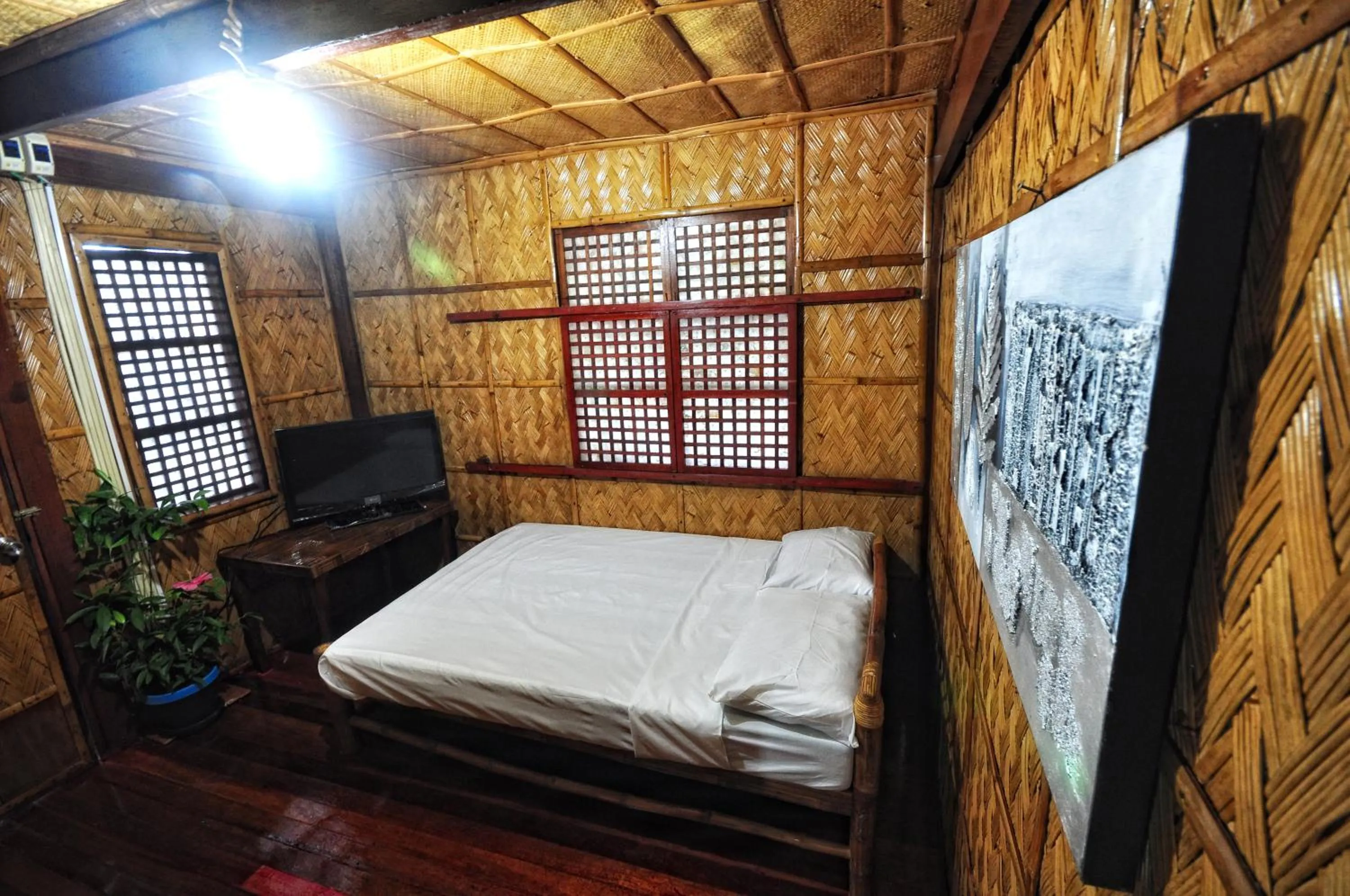 Photo of the whole room in Villa de Pico Highland Beach Resort