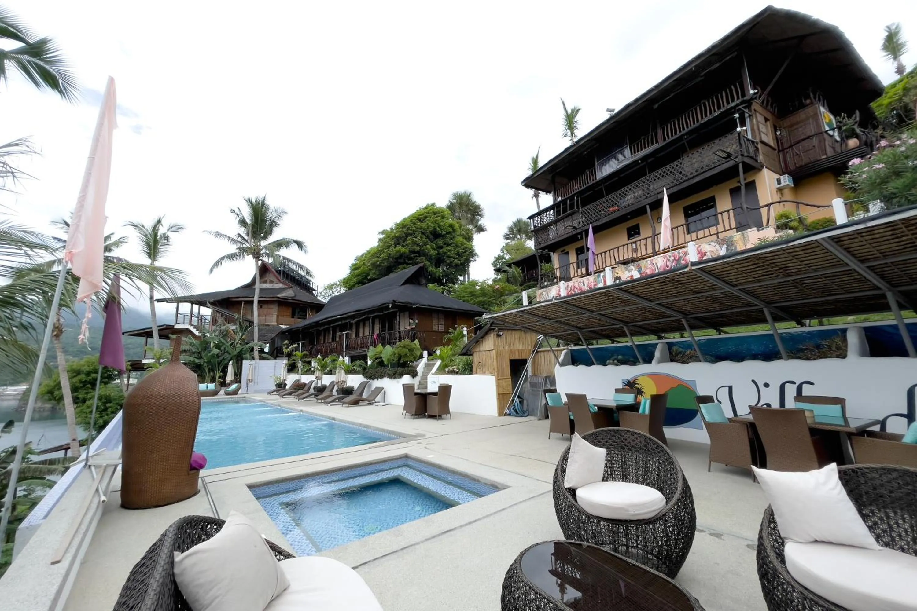 Villa de Pico Highland Beach Resort