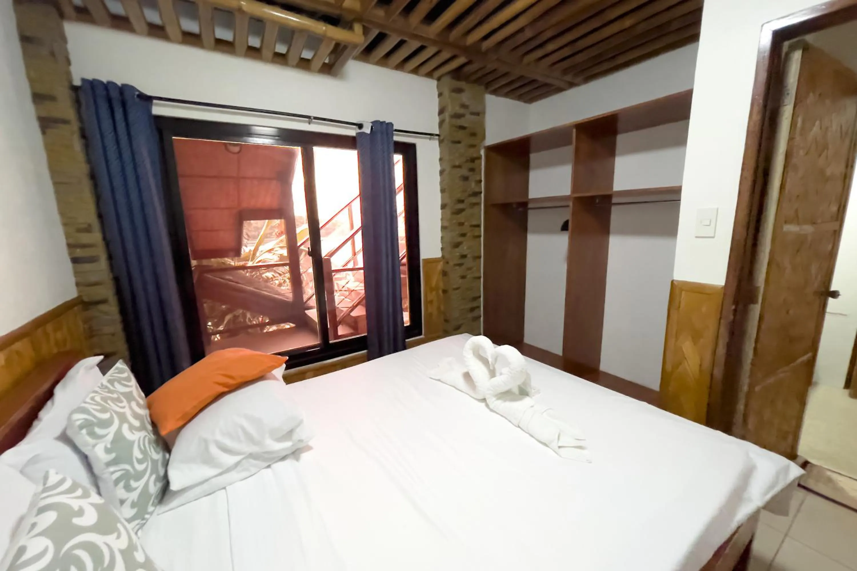 Villa de Pico Highland Beach Resort