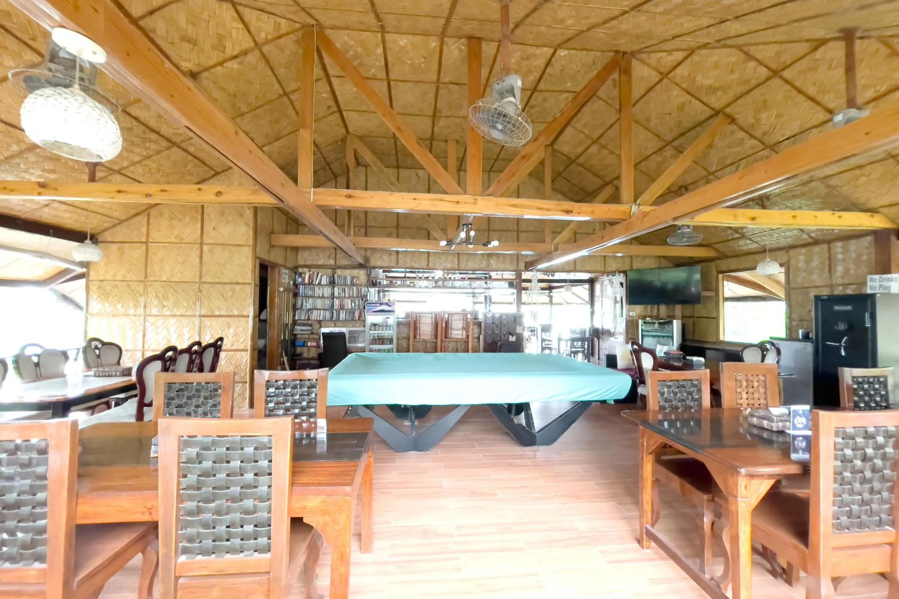 Villa de Pico Highland Beach Resort