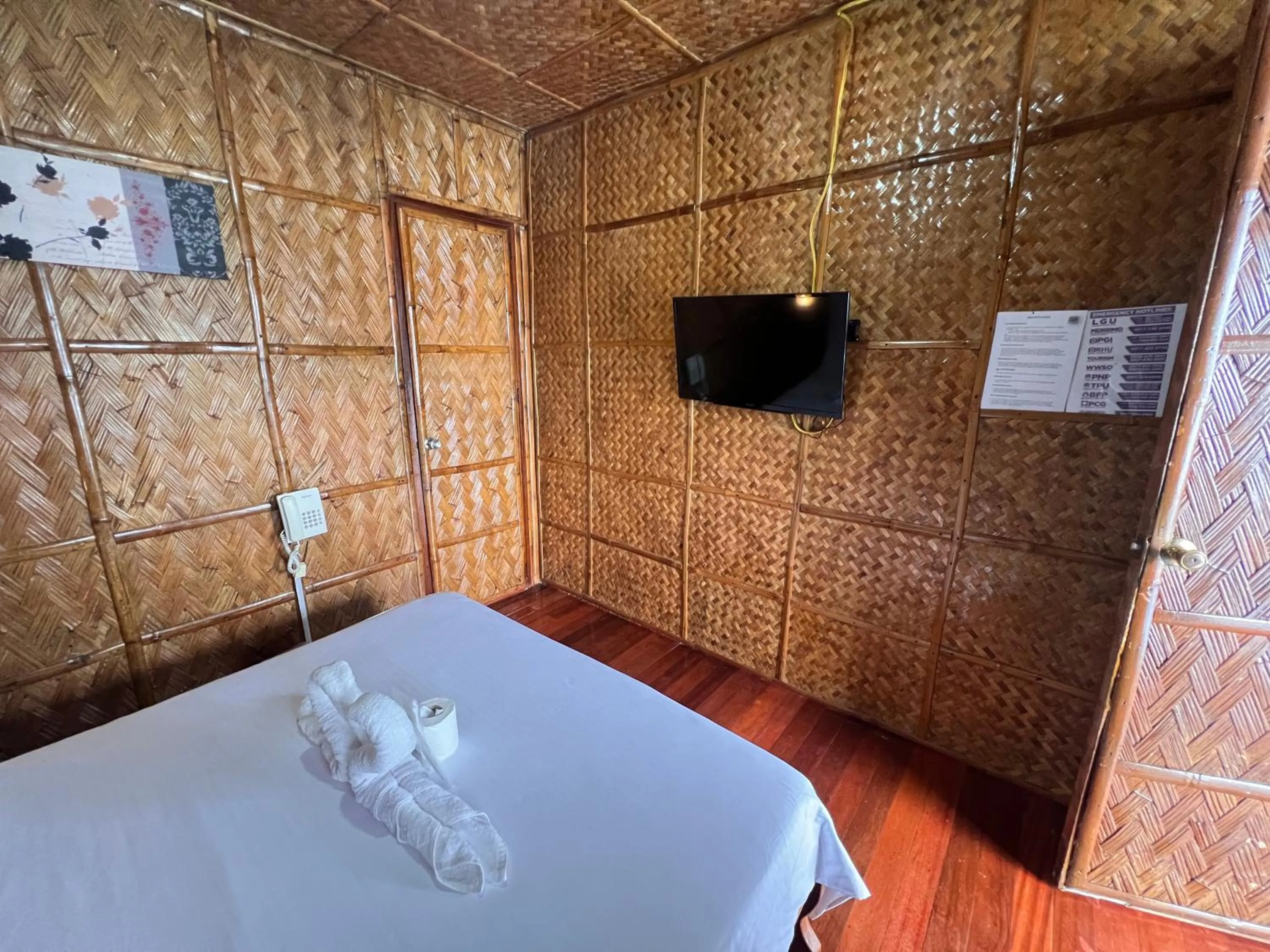 TV and multimedia in Villa de Pico Highland Beach Resort