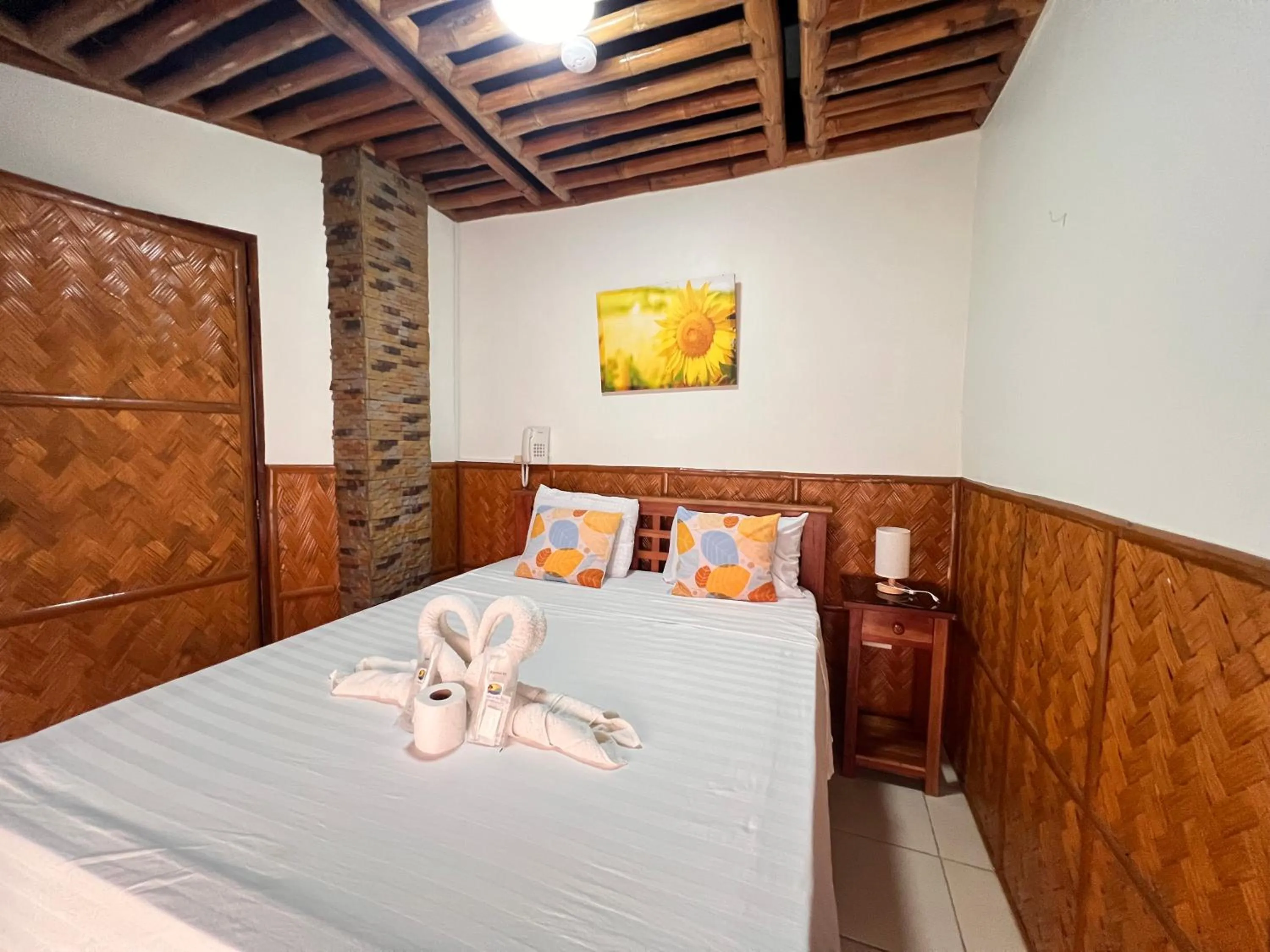 Bed in Villa de Pico Highland Beach Resort