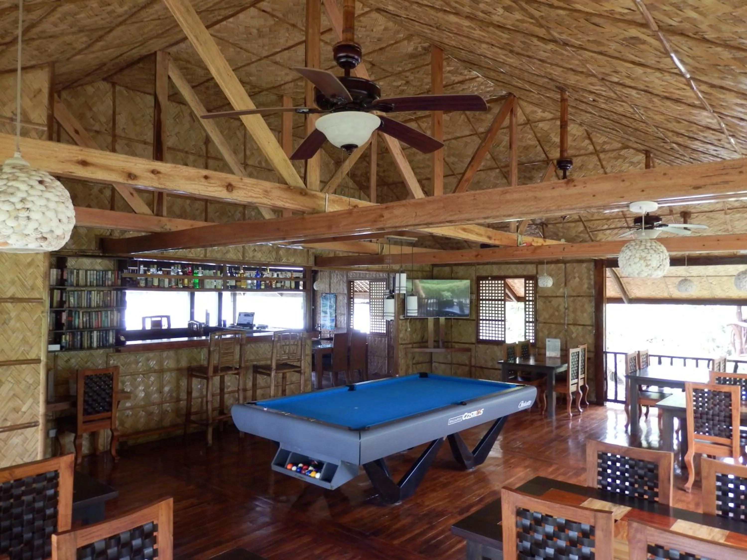 Restaurant/places to eat in Villa de Pico Highland Beach Resort