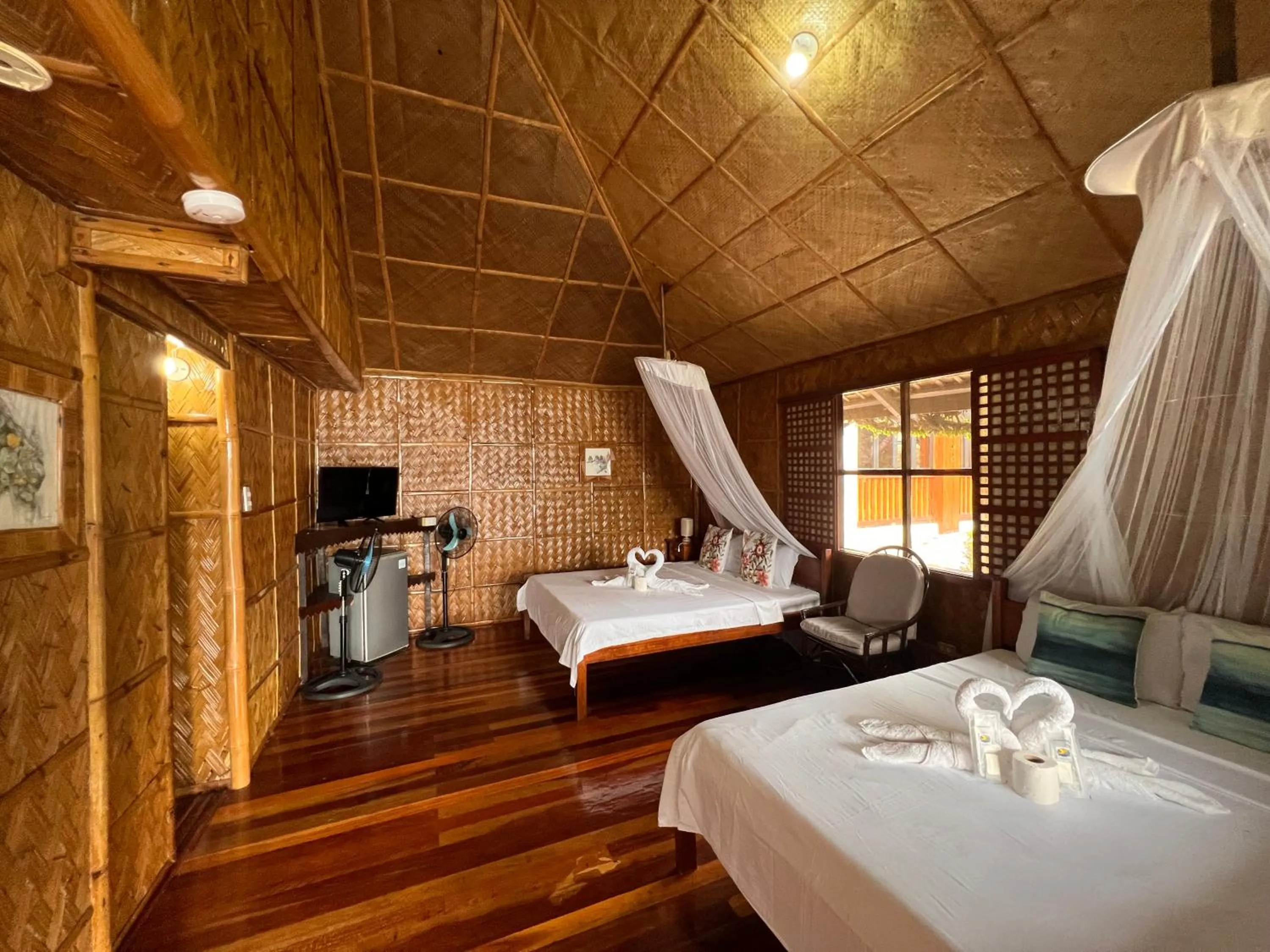 Bedroom, Bed in Villa de Pico Highland Beach Resort