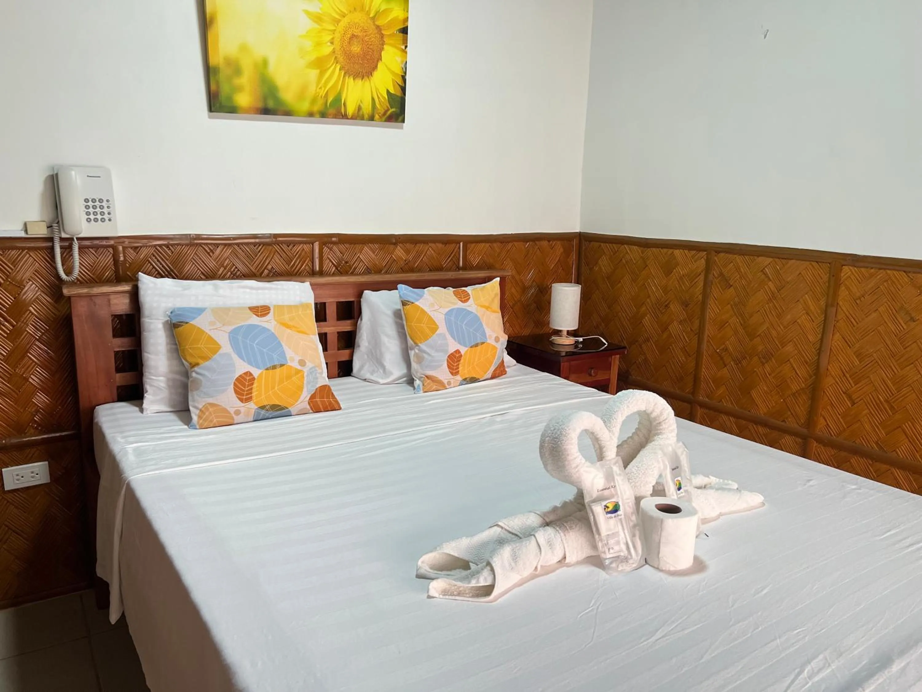 Bed in Villa de Pico Highland Beach Resort