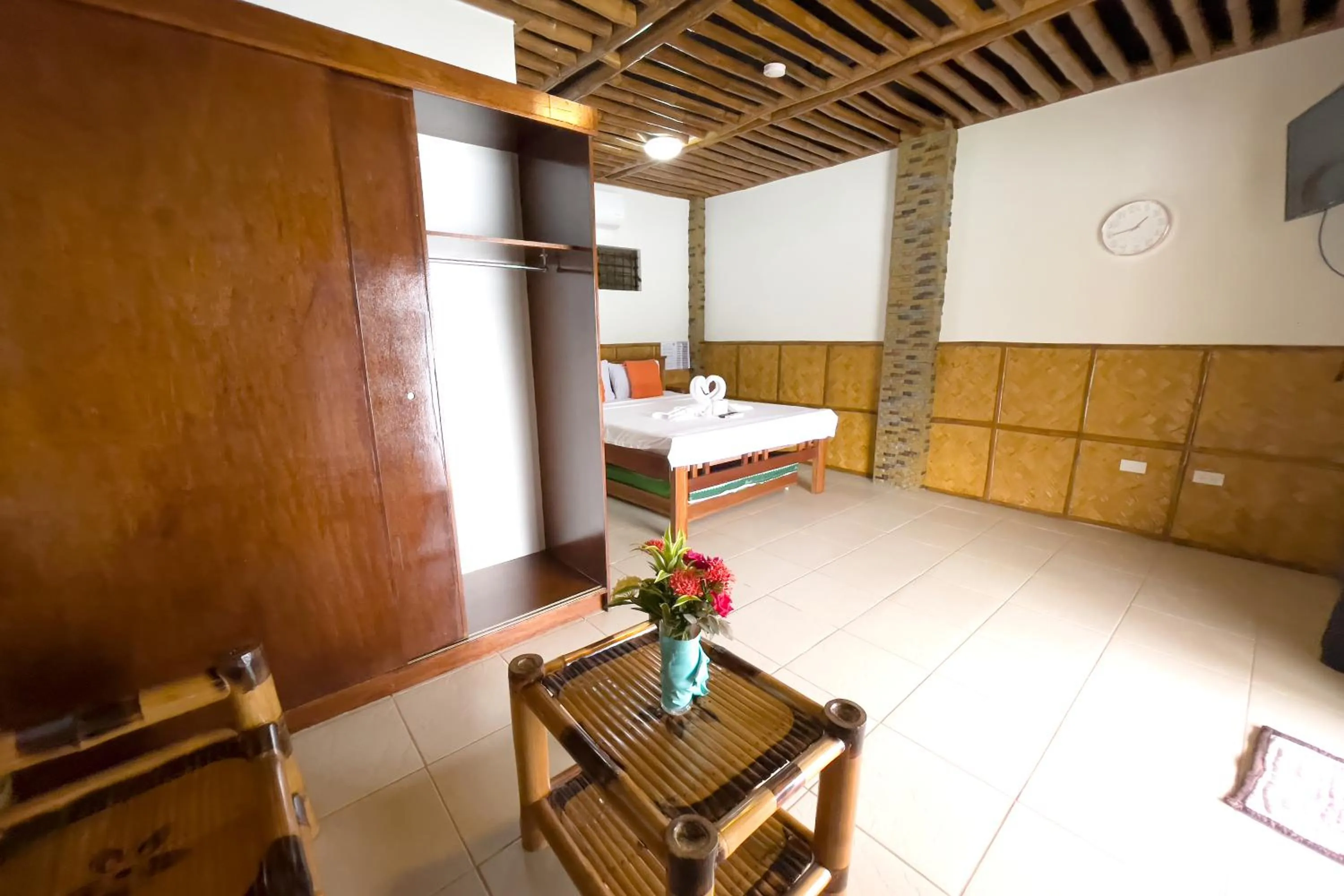 Villa de Pico Highland Beach Resort