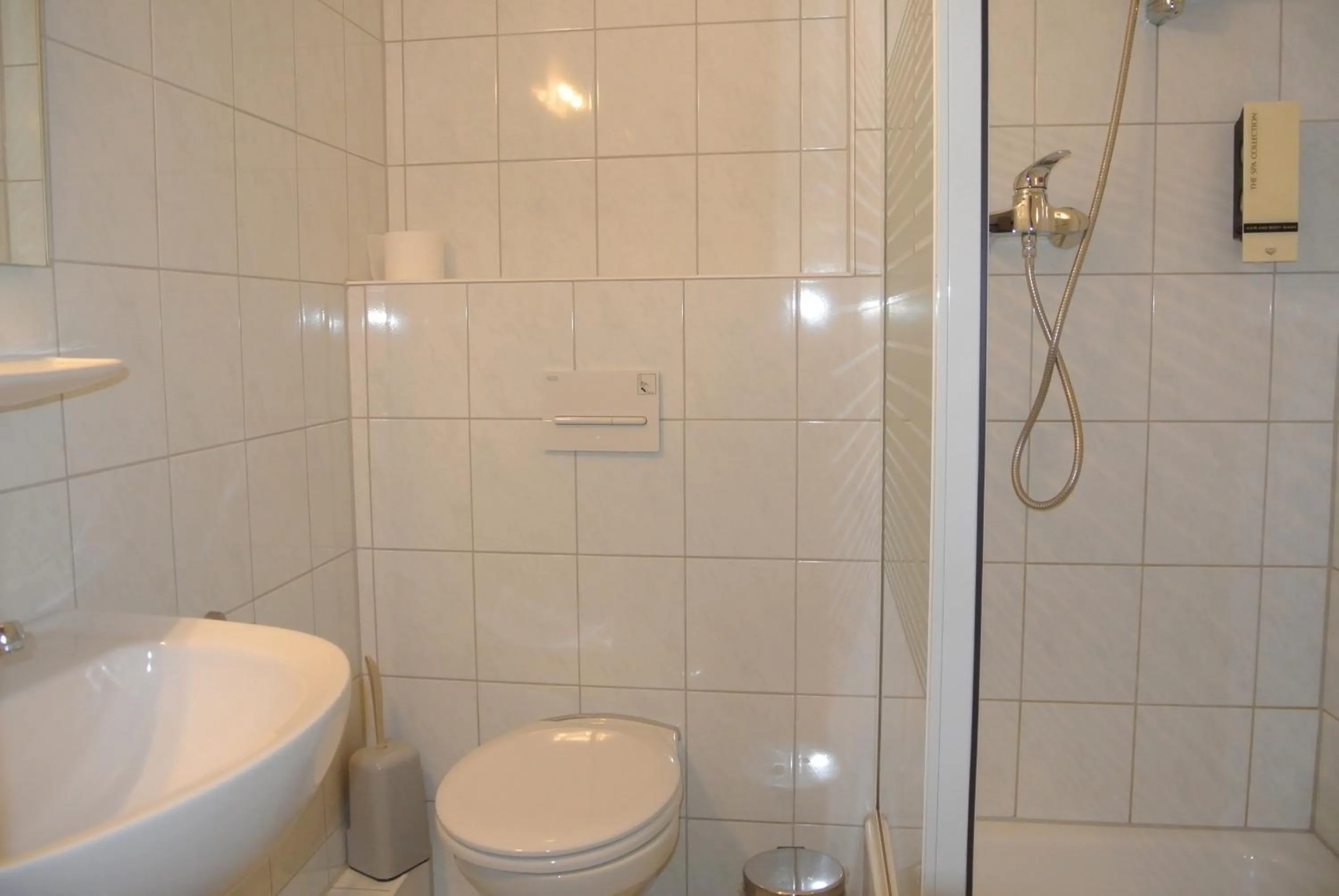 Shower in Hotel Art-Ambiente