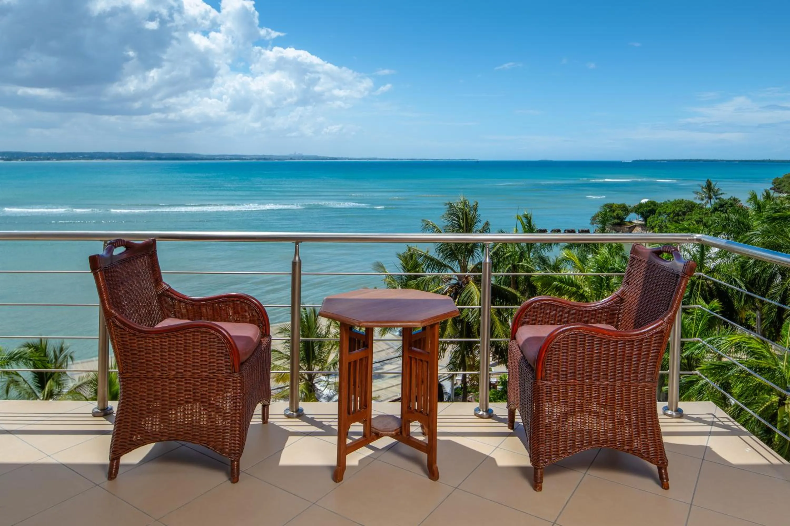 Tower Junior Suite Sea View in Coral Beach Hotel Dar Es Salaam