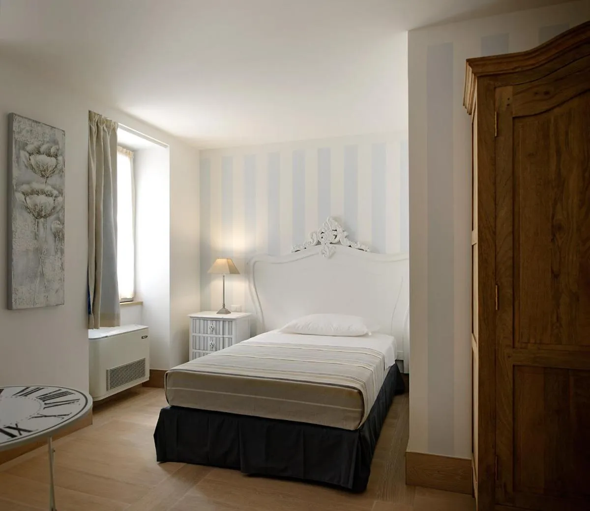 Photo of the whole room, Bed in Locanda In Borgo Garnì & Wellness