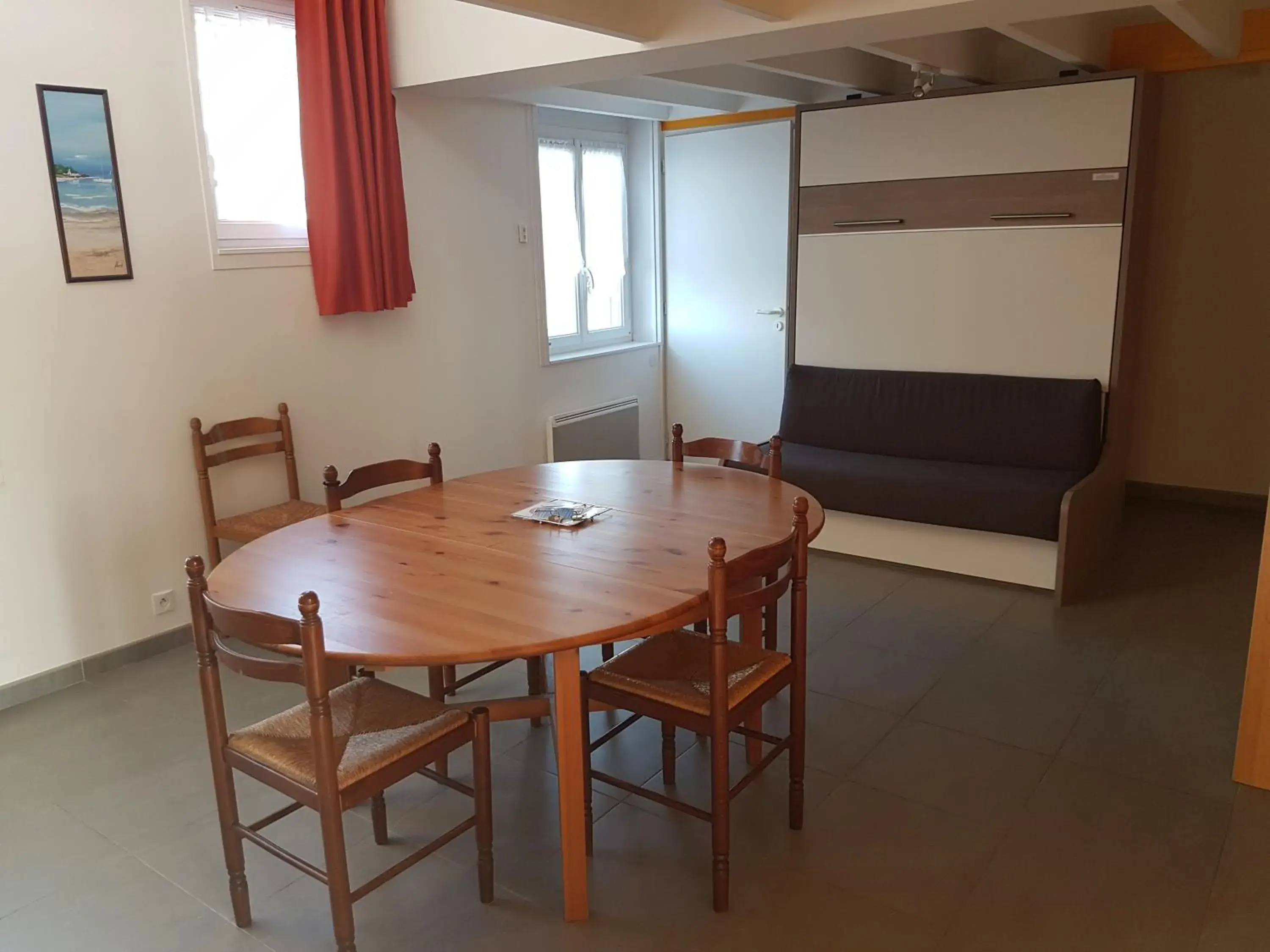 Two-Bedroom Apartment - Court Yard Side in La Vigie Vacances Two-Bedroom Apartment - Court Yard Side in La Vigie Vacances