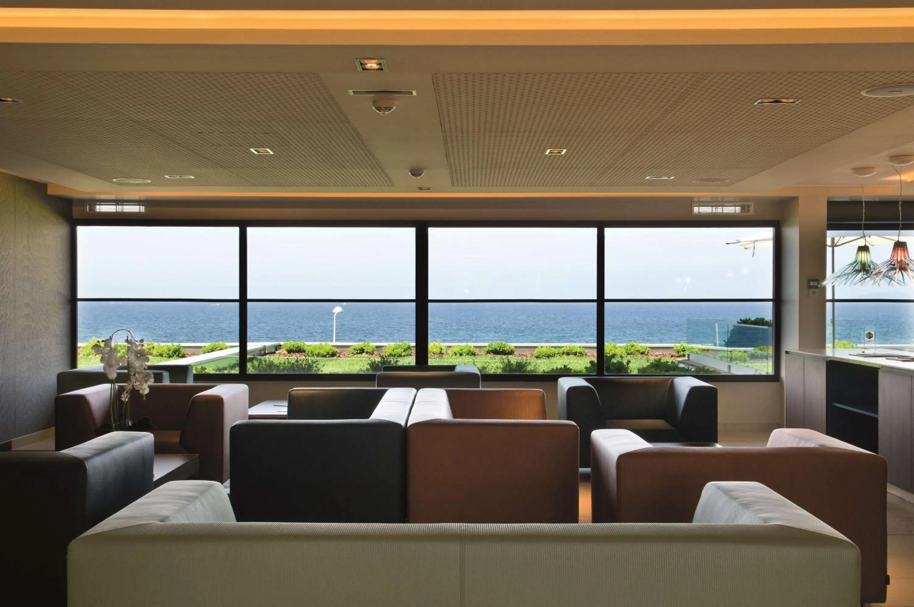 Lobby or reception in Radisson Blu Resort & Spa, Ajaccio Bay