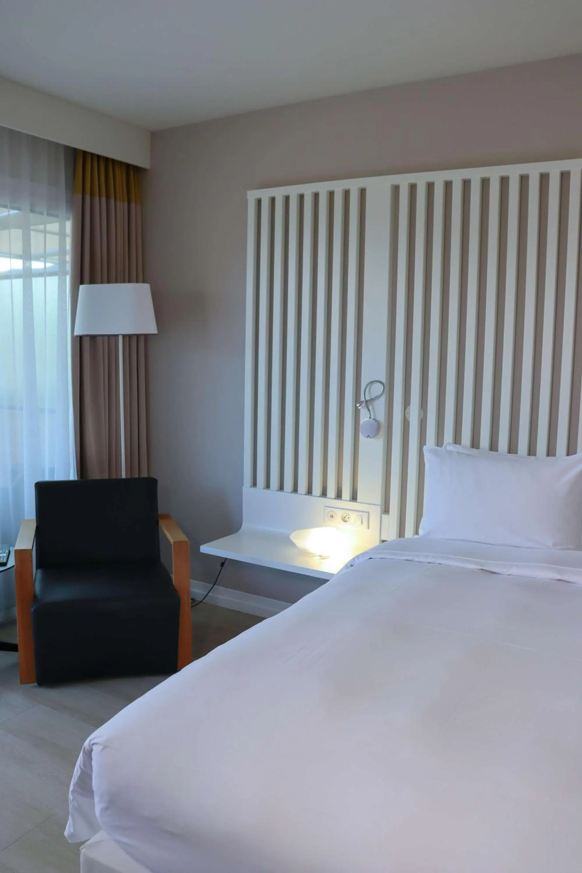 Bedroom, Bed in Radisson Blu Resort & Spa, Ajaccio Bay