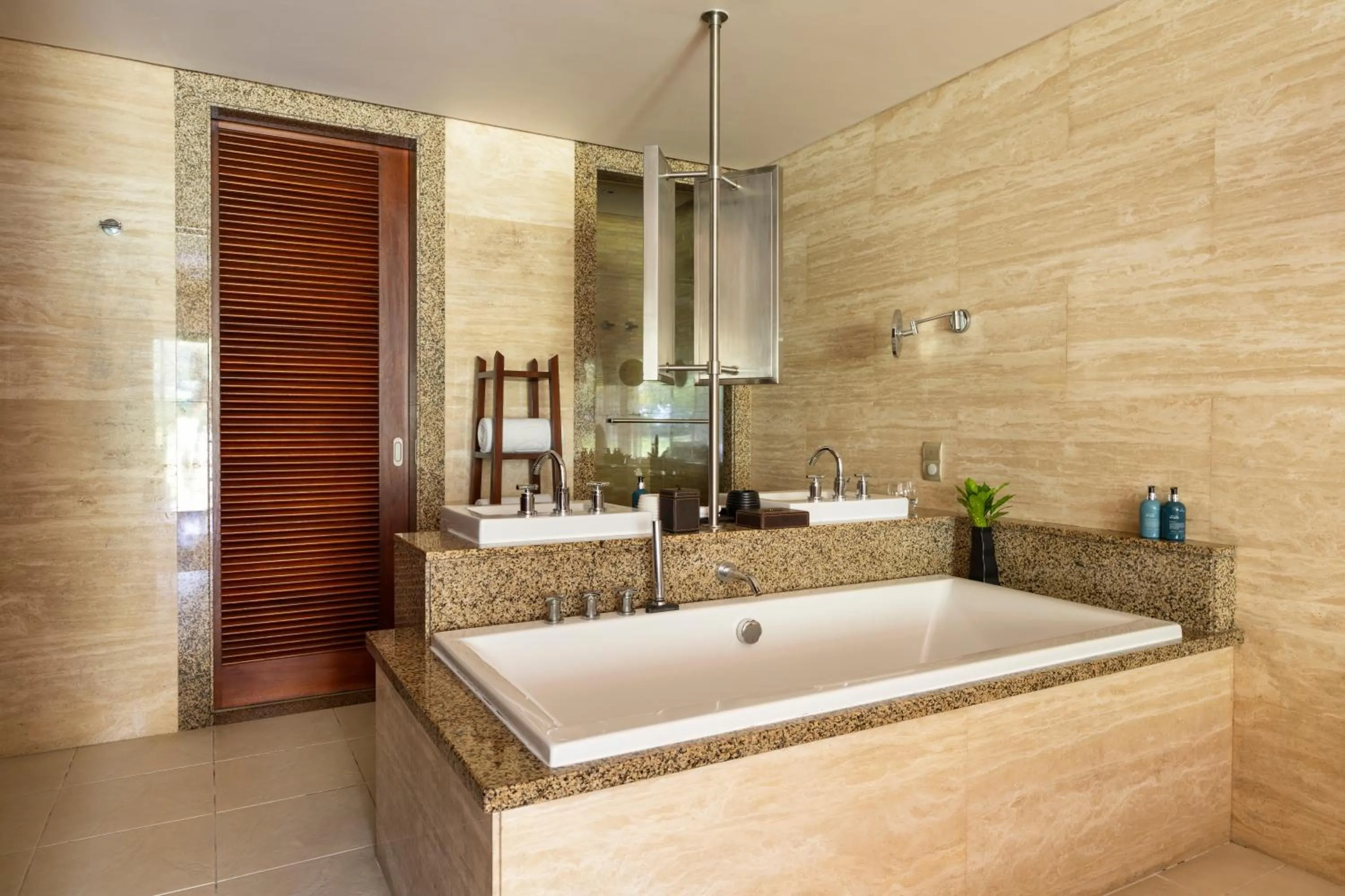 Bathroom in Constance Ephelia